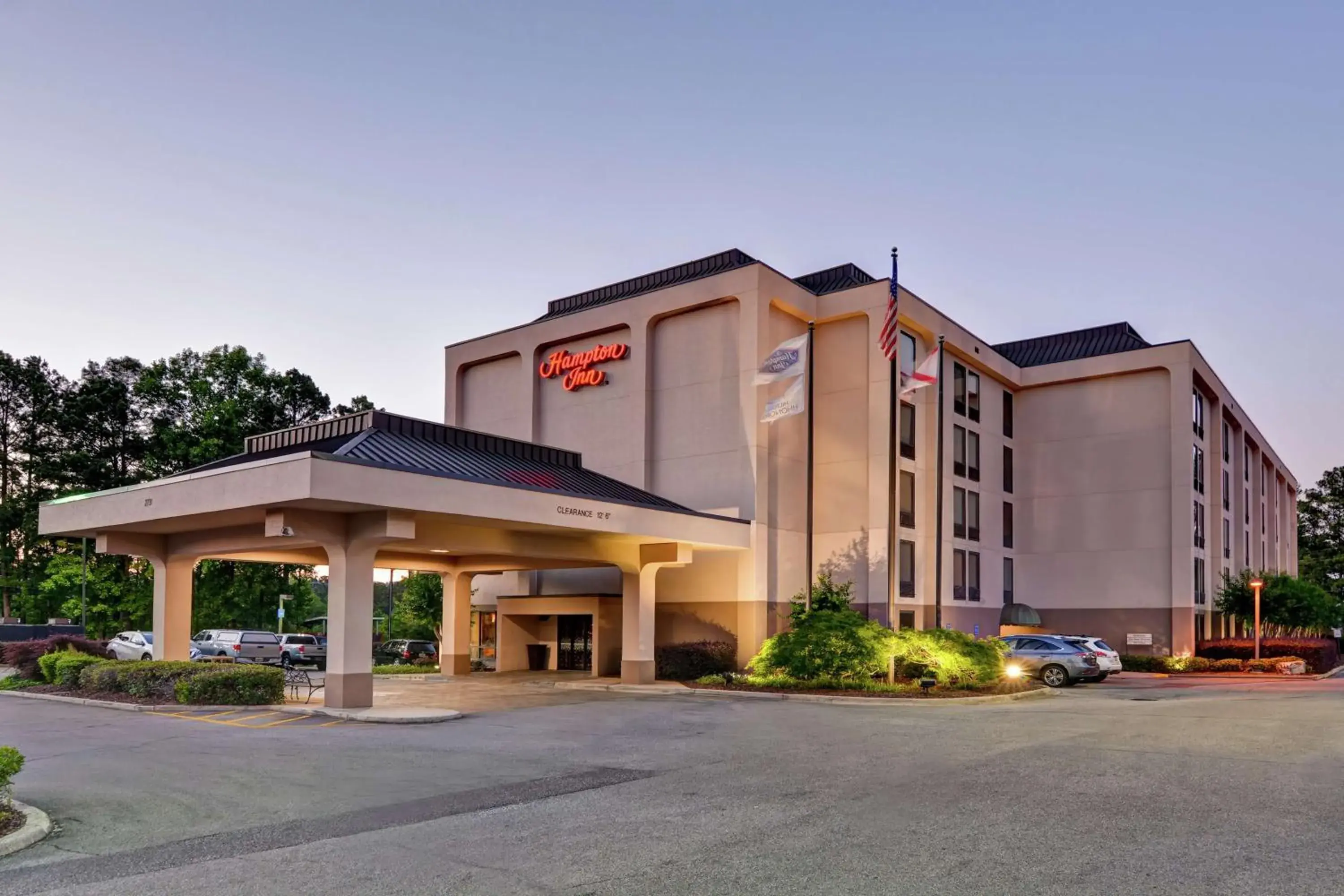 Property building in Hampton Inn Birmingham/Mountain Brook Property building in Hampton Inn Birmingham/Mountain Brook