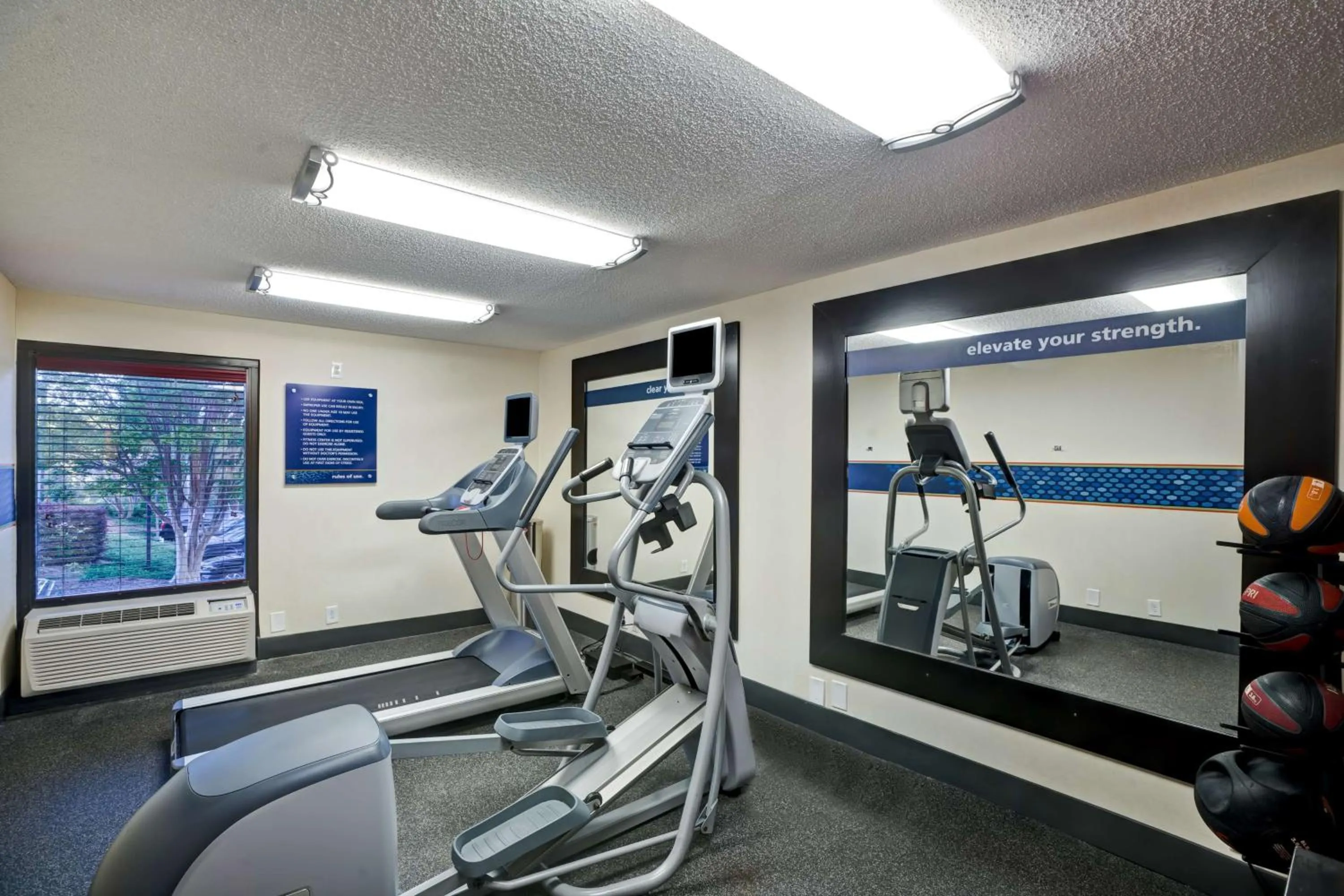 Fitness centre/facilities in Hampton Inn Birmingham/Mountain Brook