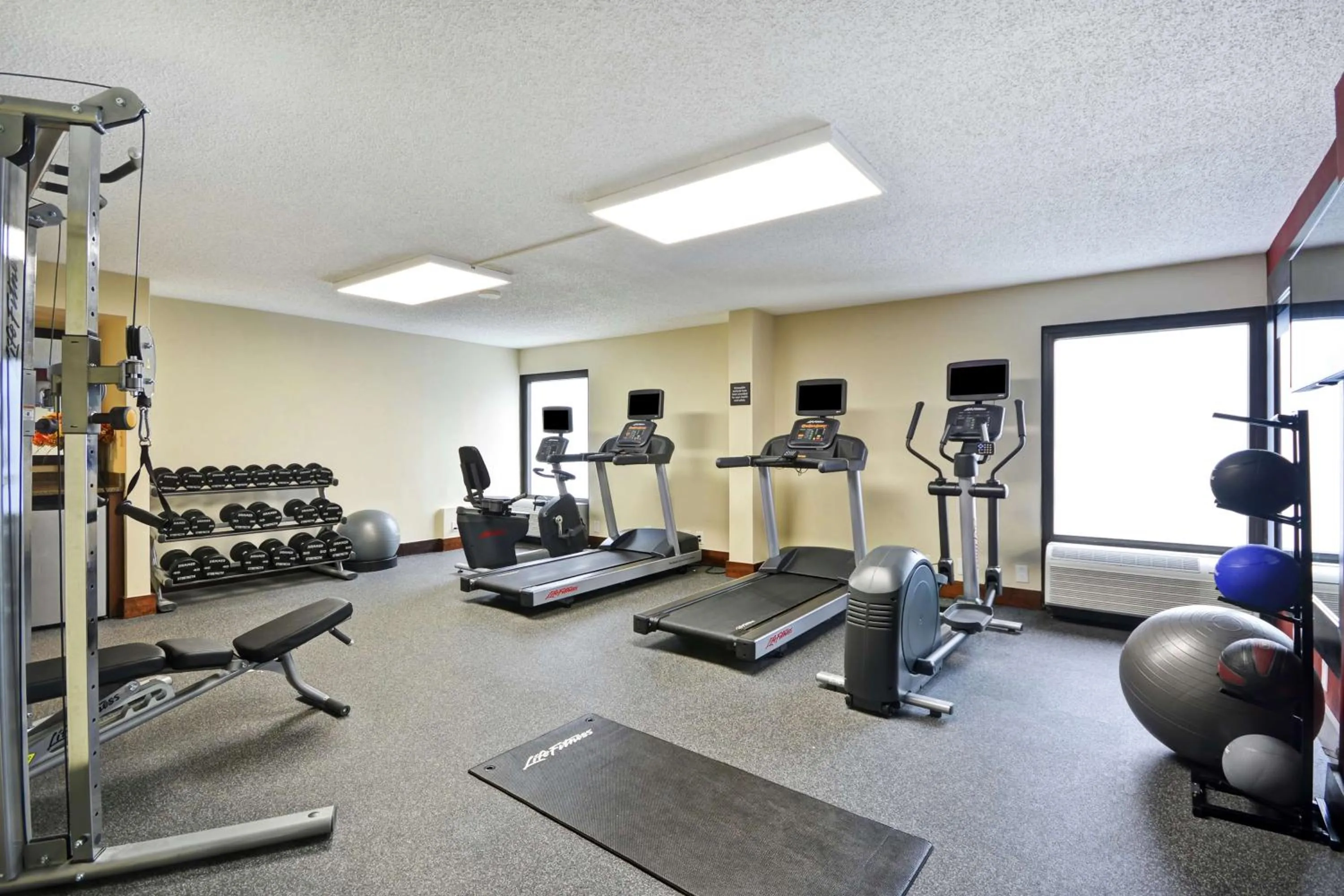 Fitness centre/facilities in Hampton Inn Birmingham/Mountain Brook