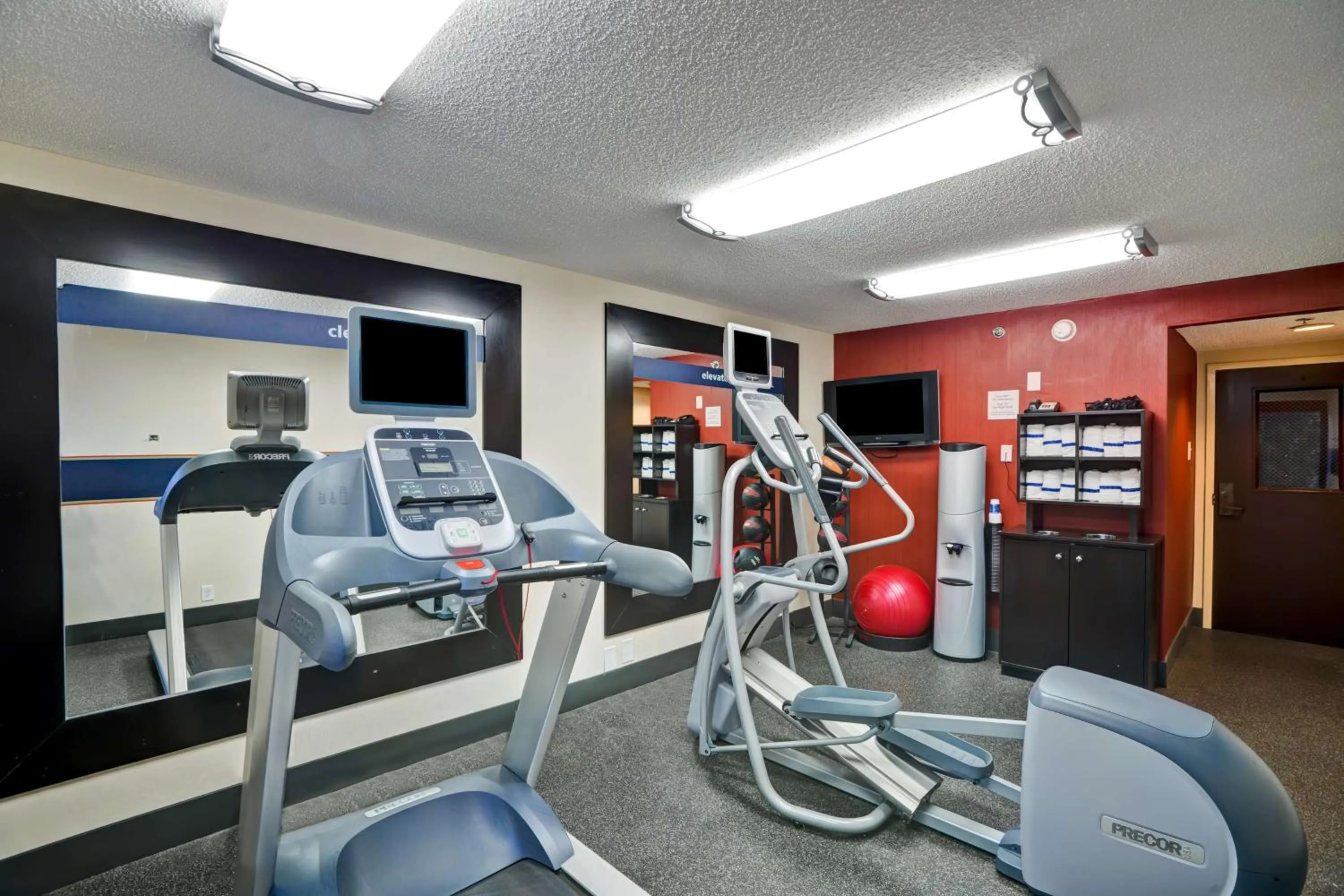 Fitness centre/facilities in Hampton Inn Birmingham/Mountain Brook