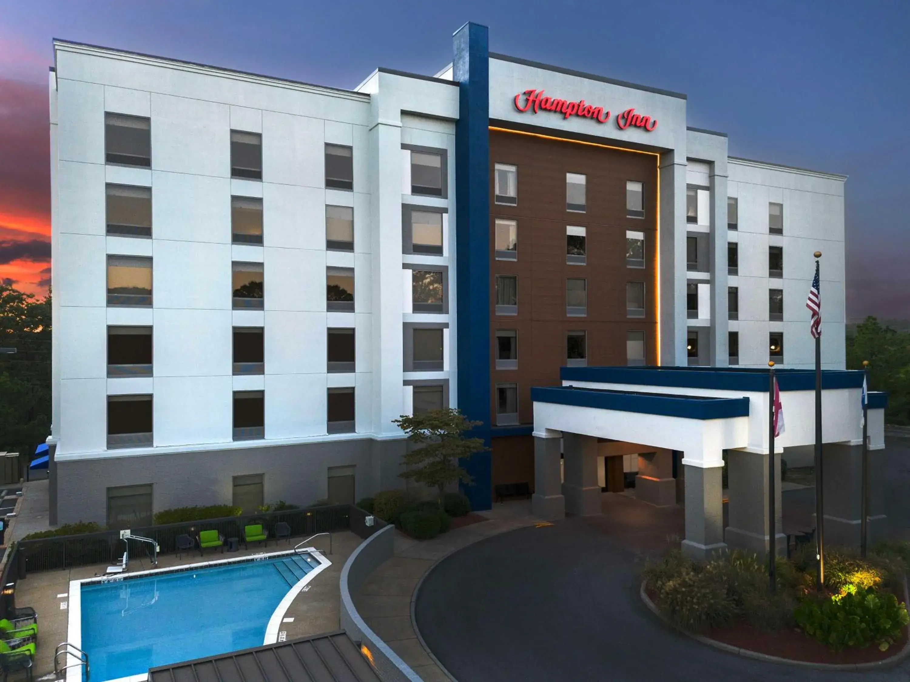 Property building in Hampton Inn Birmingham I-65/Lakeshore Drive Property building in Hampton Inn Birmingham I-65/Lakeshore Drive