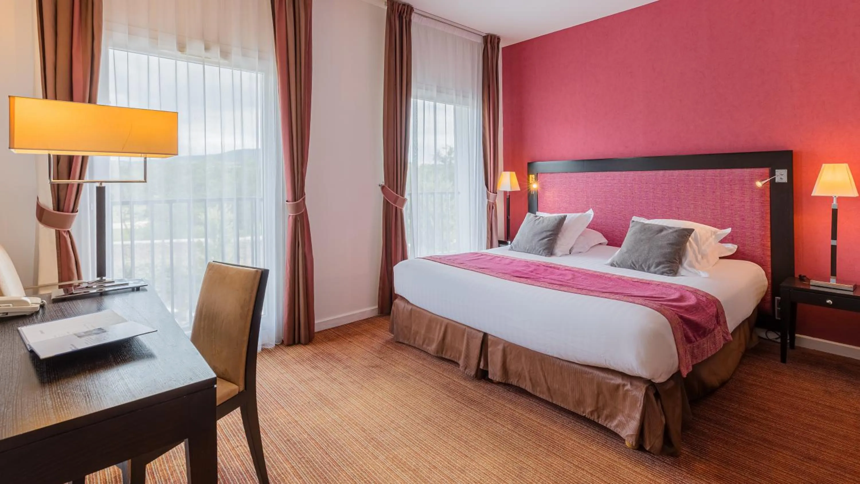 Bedroom, Bed in Domaine De Saint Clair