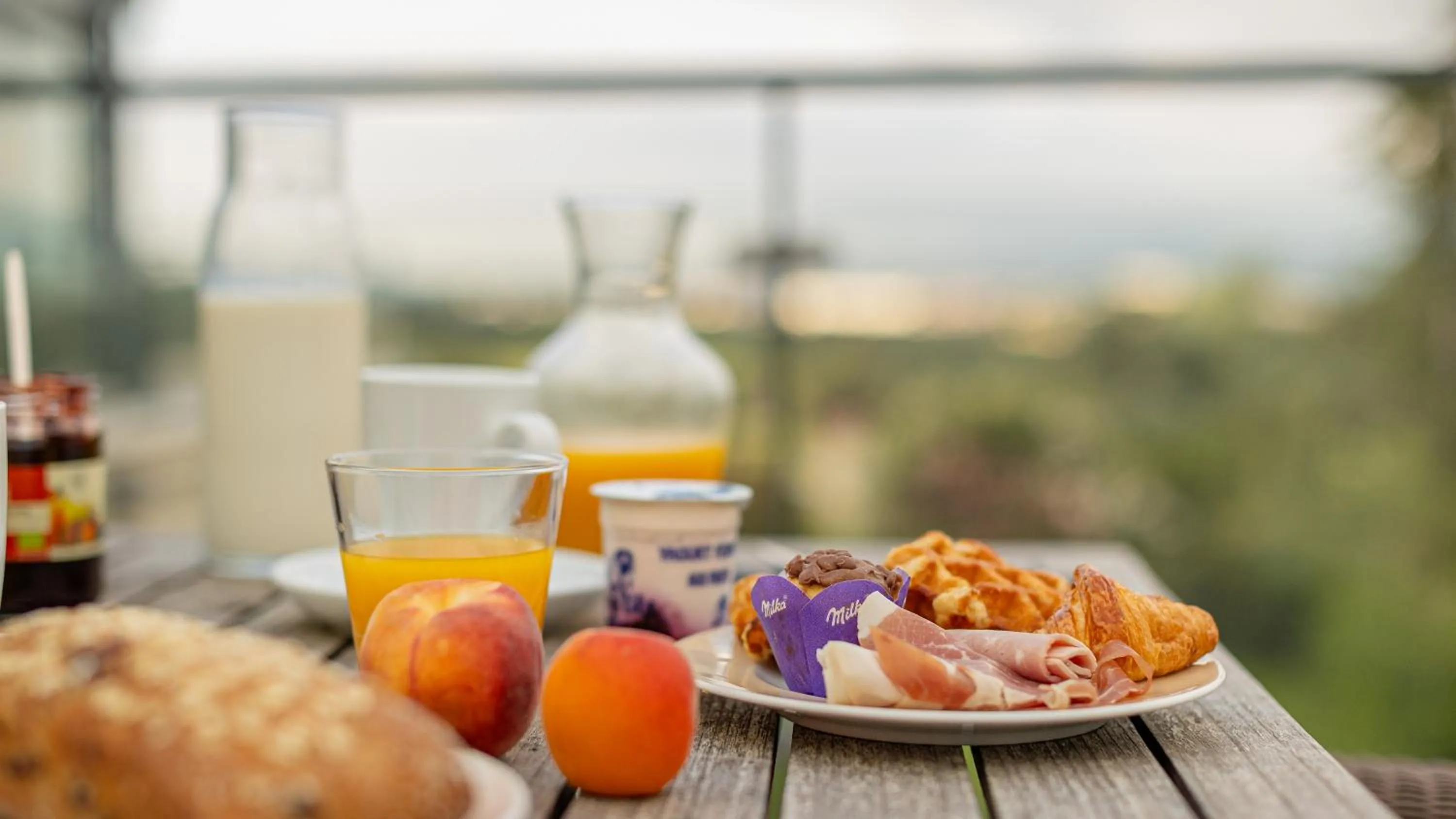 Breakfast in Domaine De Saint Clair