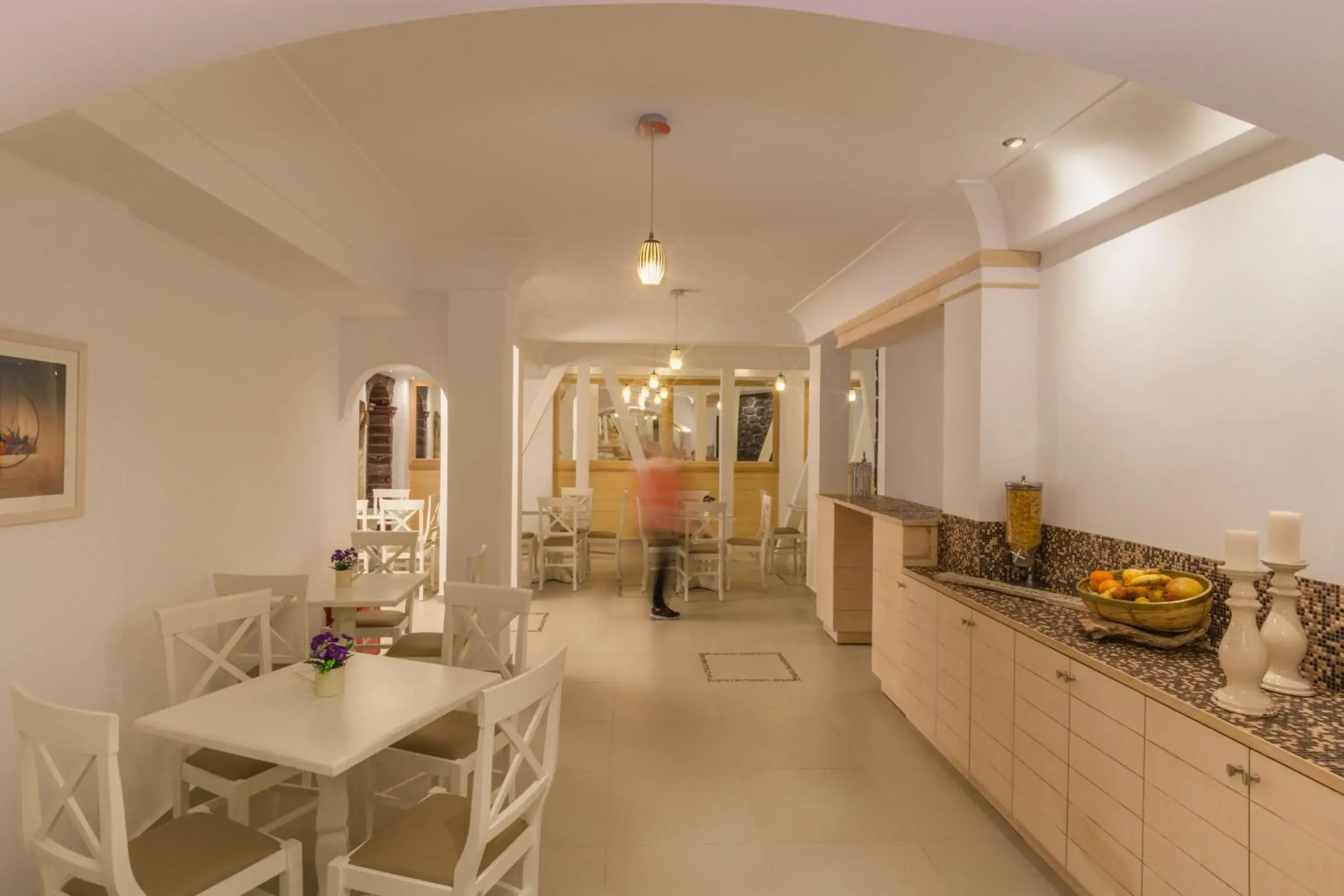 Restaurant/places to eat in Hotel Sunrise Restaurant/places to eat in Hotel Sunrise