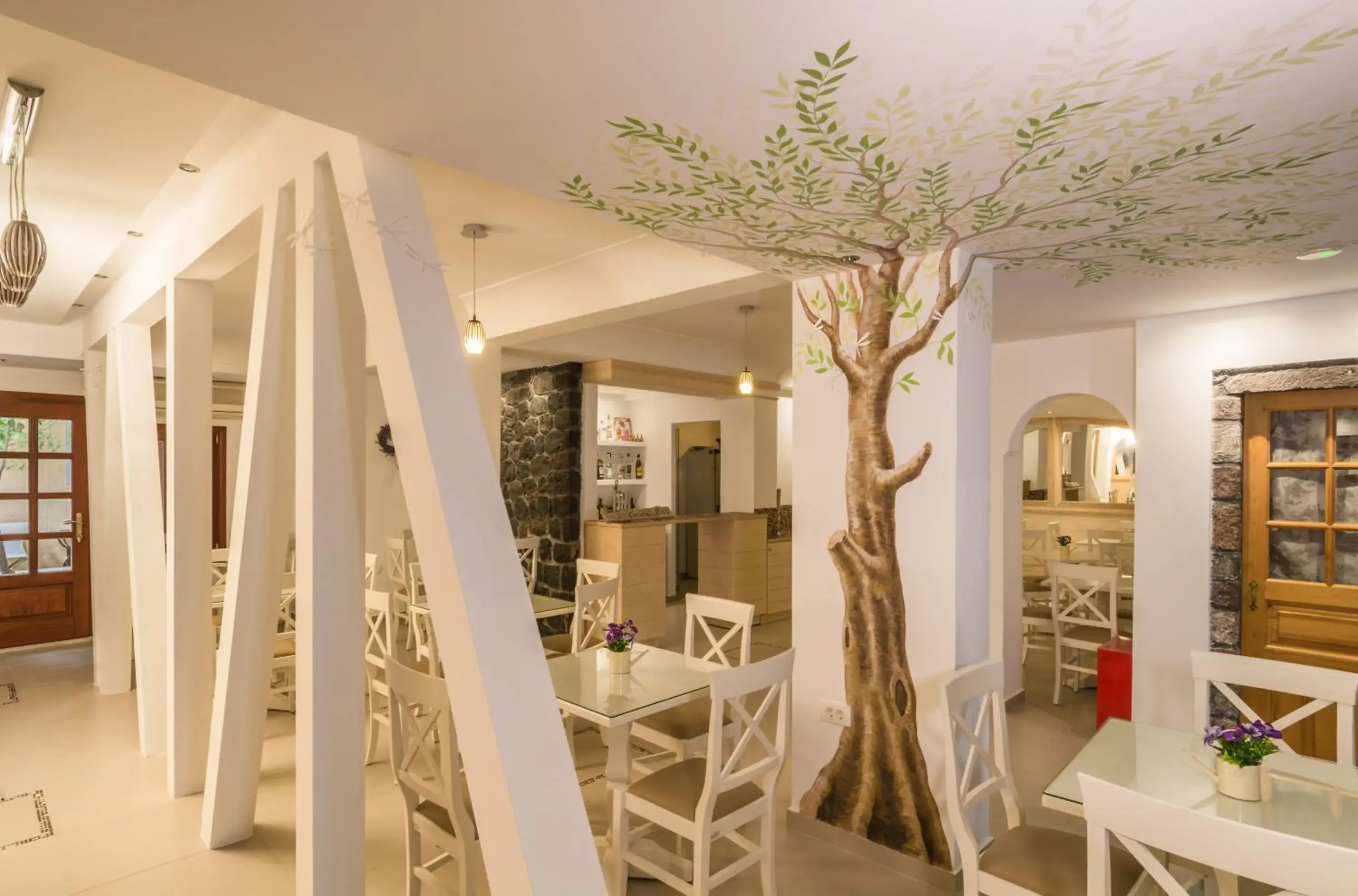 Restaurant/places to eat in Hotel Sunrise Restaurant/places to eat in Hotel Sunrise