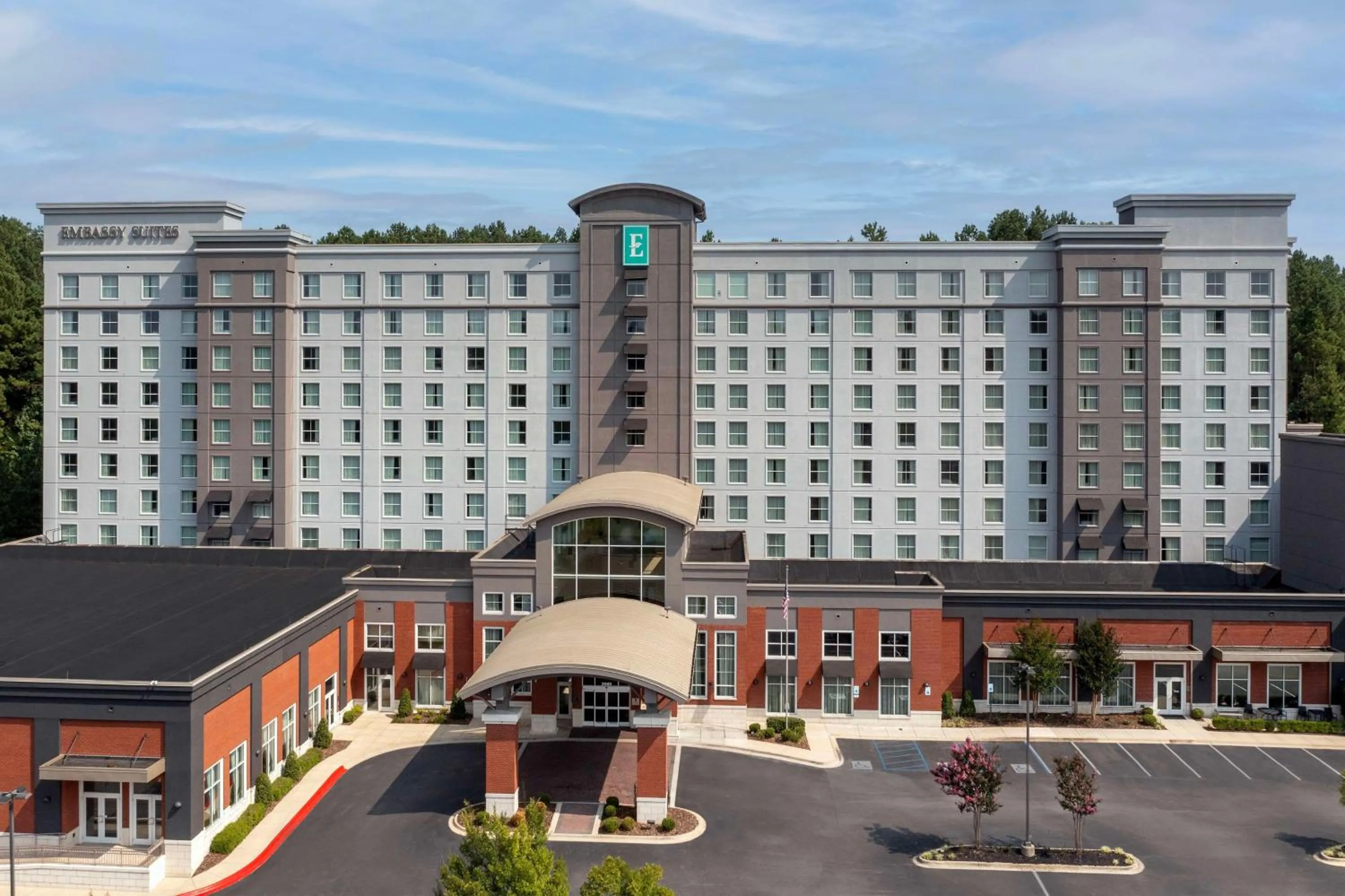 Property building in Embassy Suites by Hilton Birmingham Hoover