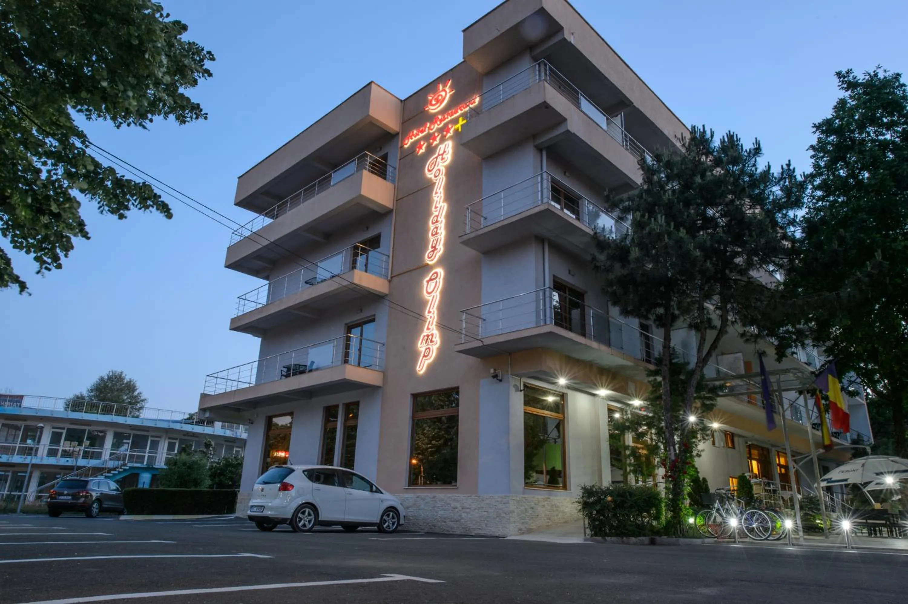 Facade/entrance in Holiday Olimp Hotel