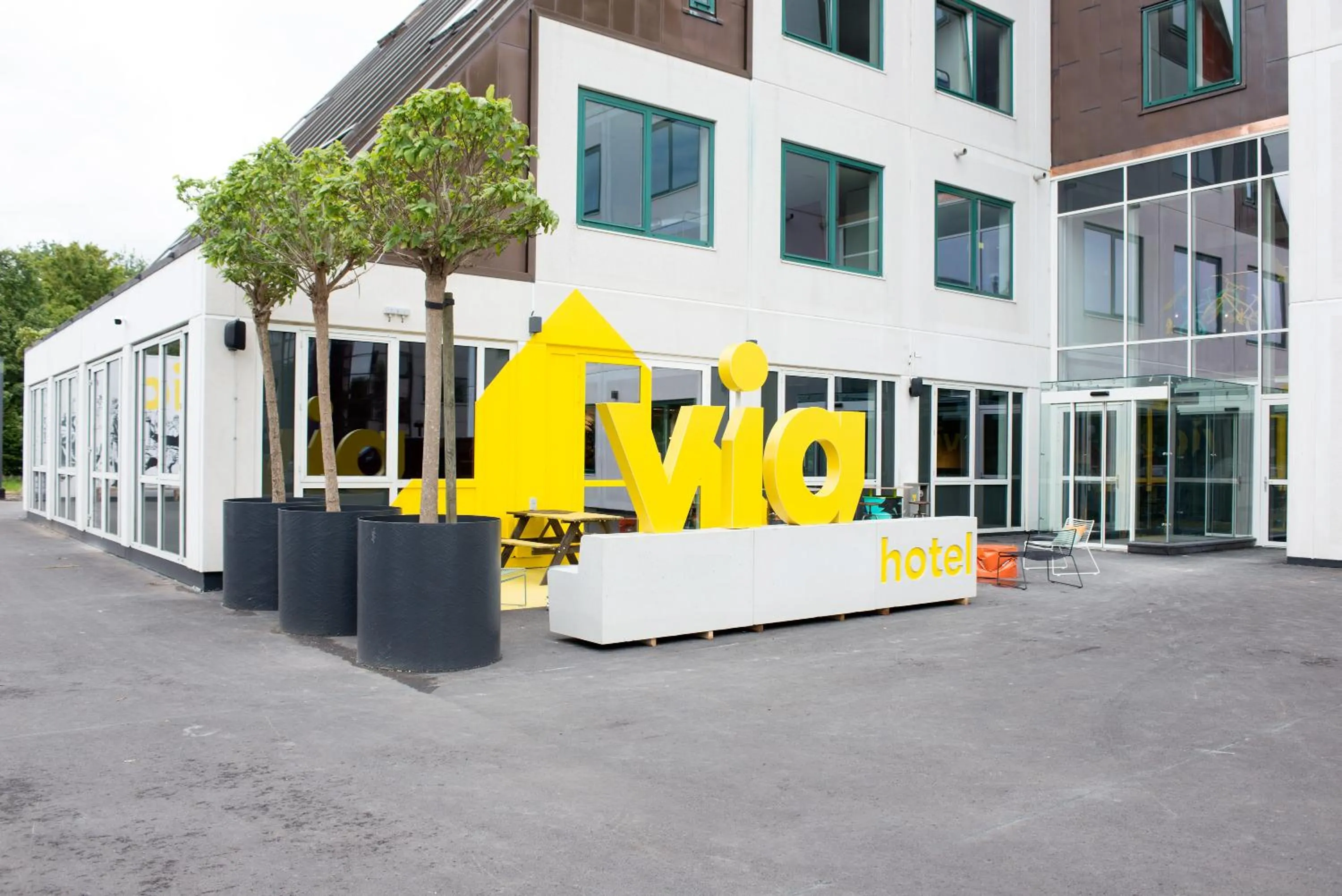 Facade/entrance in Via Amsterdam