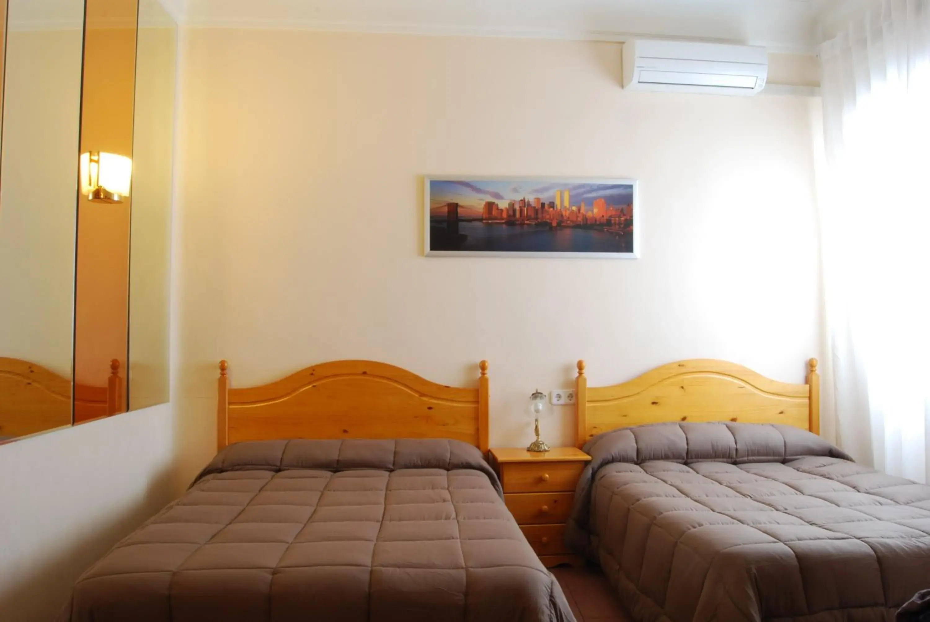 Photo of the whole room, Bed in Hostal America Photo of the whole room, Bed in Hostal America