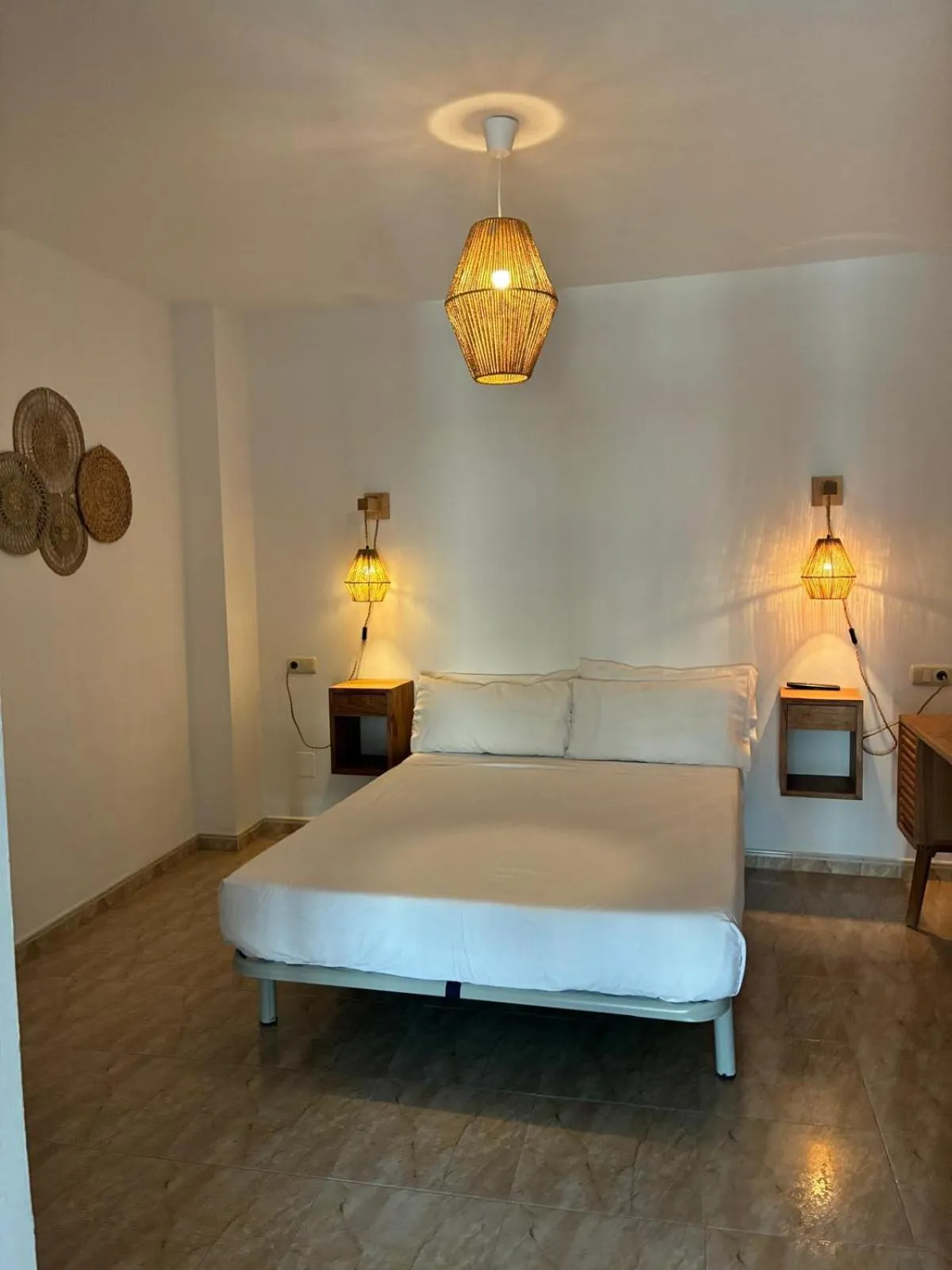 Bedroom, Bed in Hotel Mediterráneo by Croma