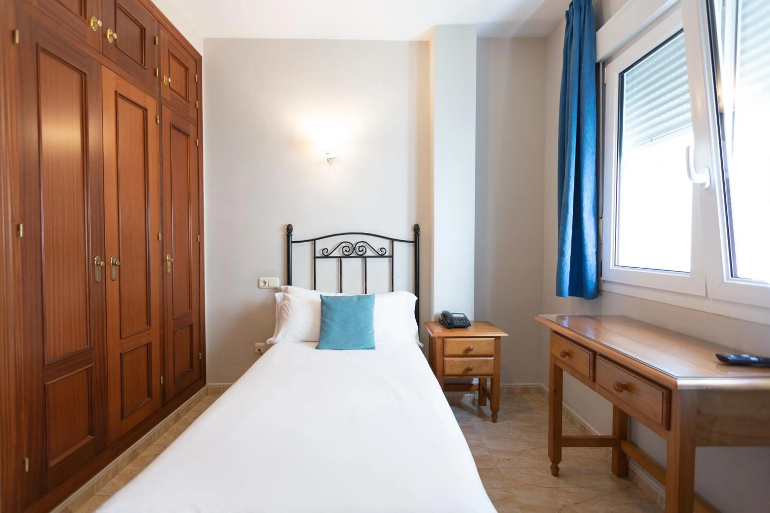 Bedroom, Bed in Hotel Mediterráneo by Croma