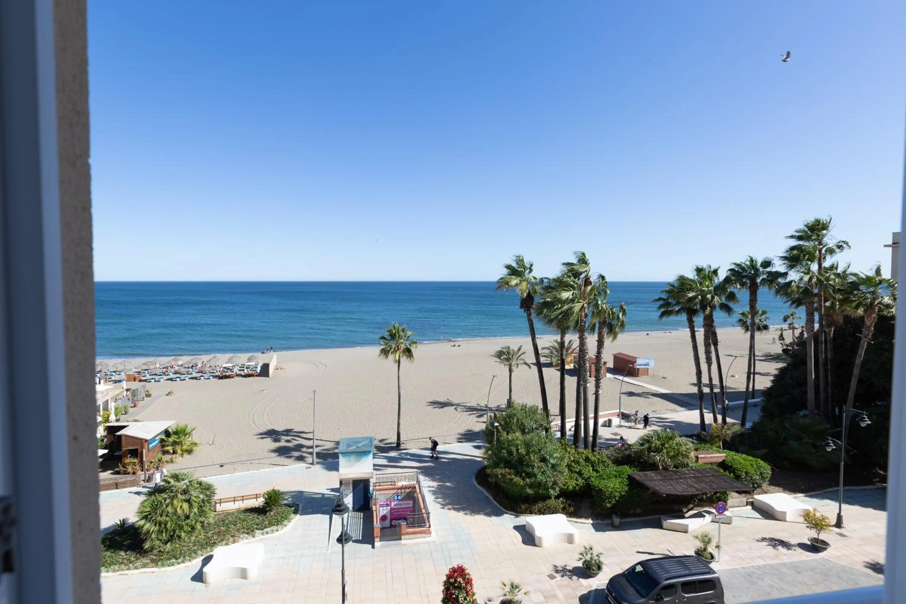 Beach in Hotel Mediterráneo by Croma