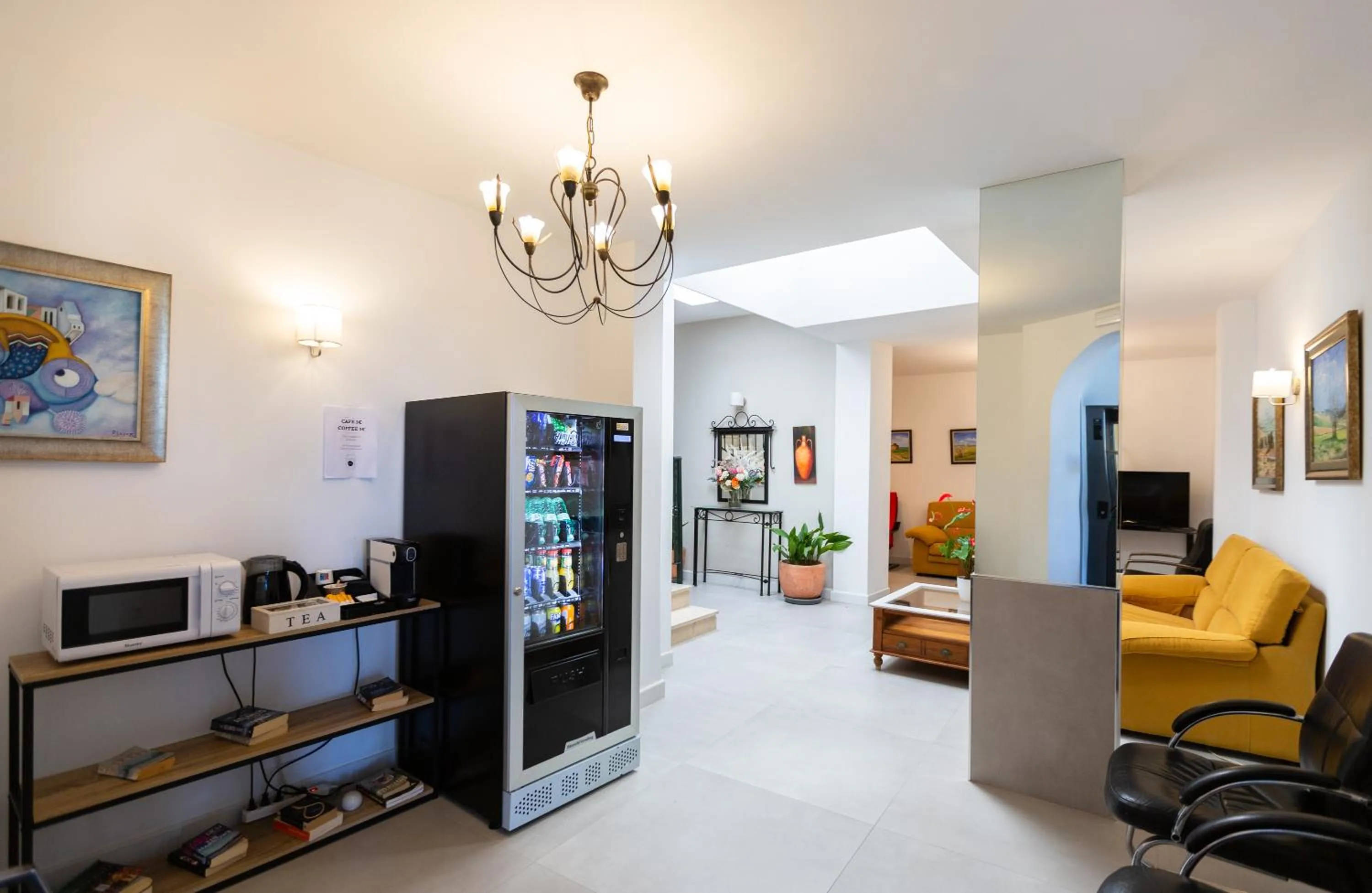 Facade/entrance in Hotel Mediterráneo by Croma