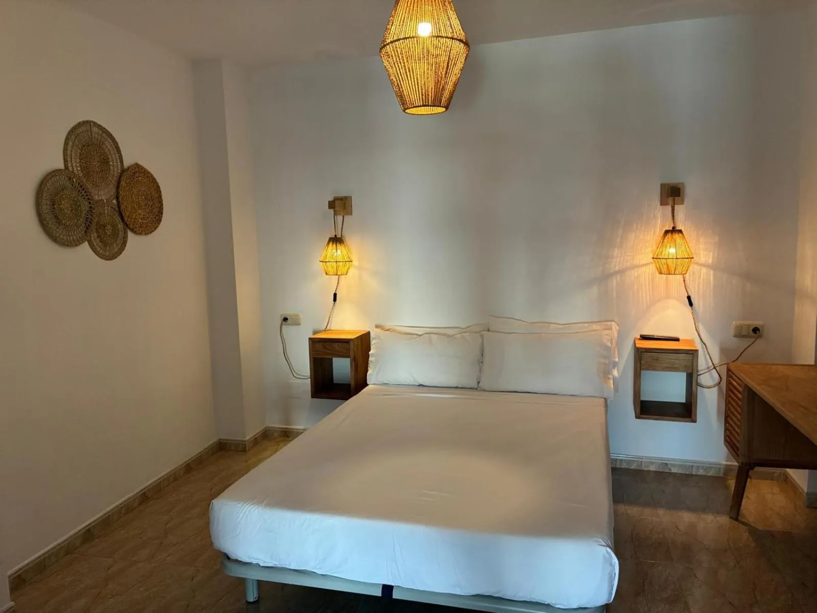 Bedroom, Bed in Hotel Mediterráneo by Croma