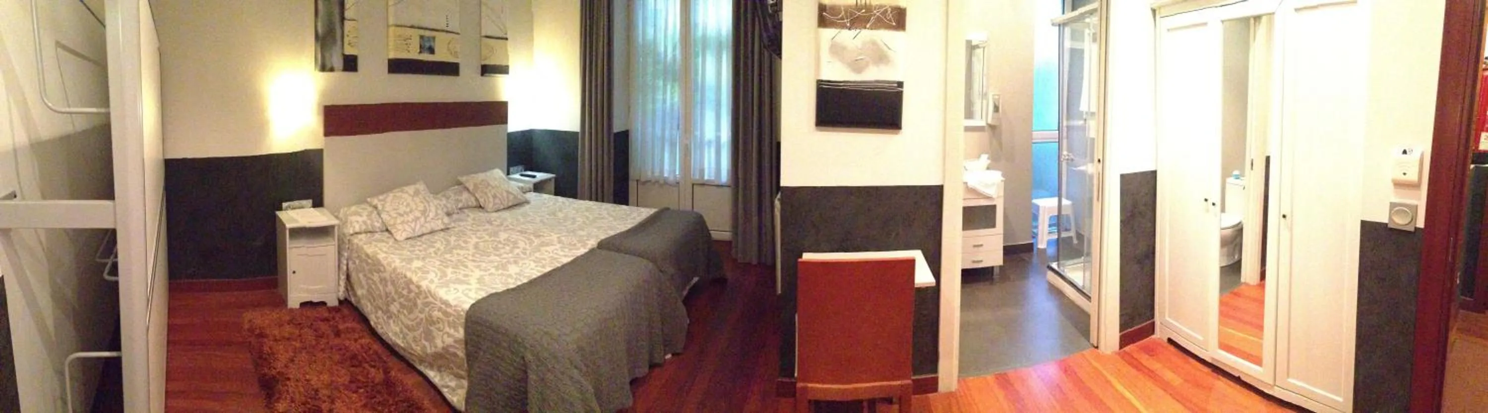 Photo of the whole room, Bed in Hostal San Sebastian Centro