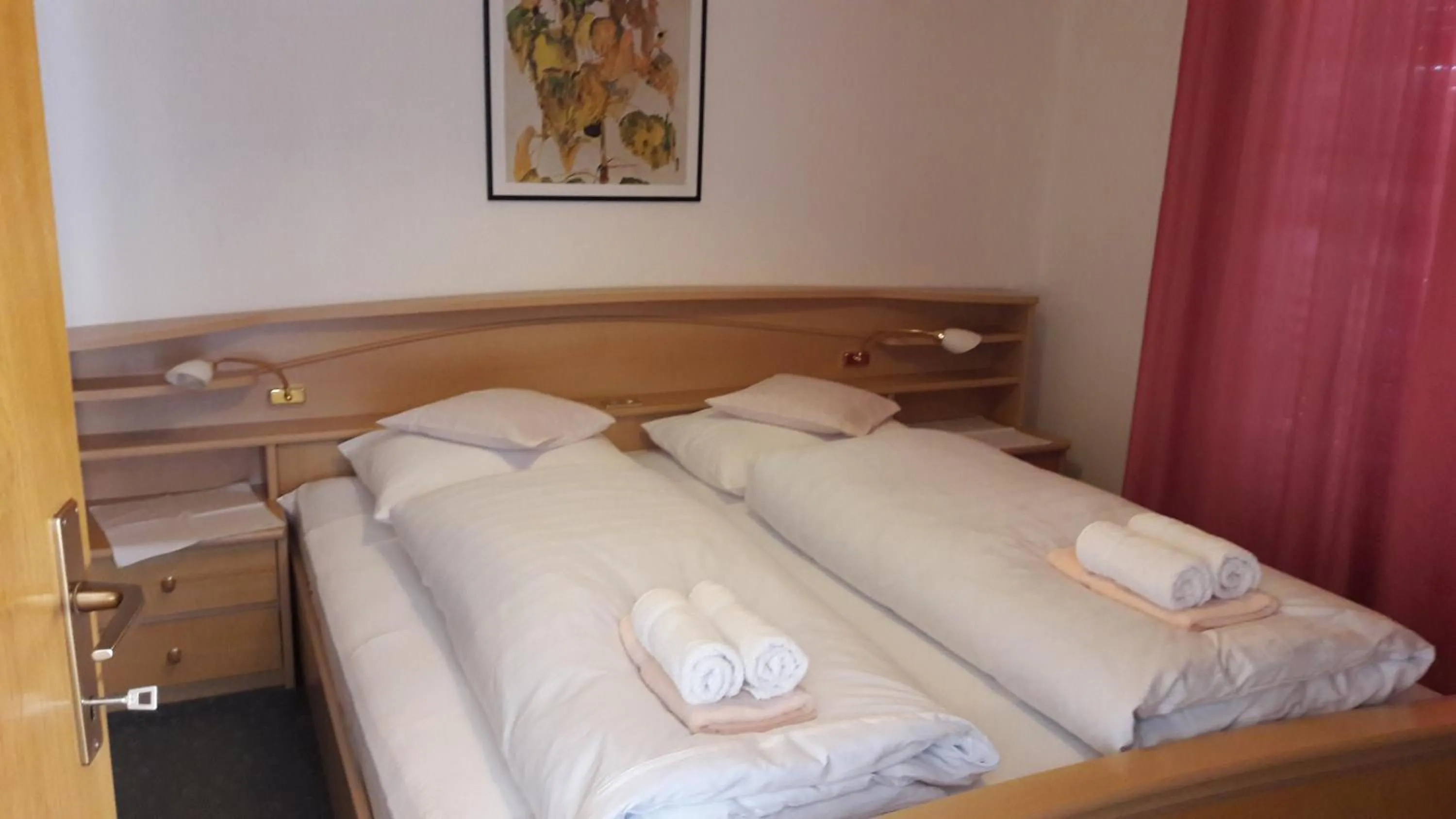 Photo of the whole room, Bed in Residence Lenzenau