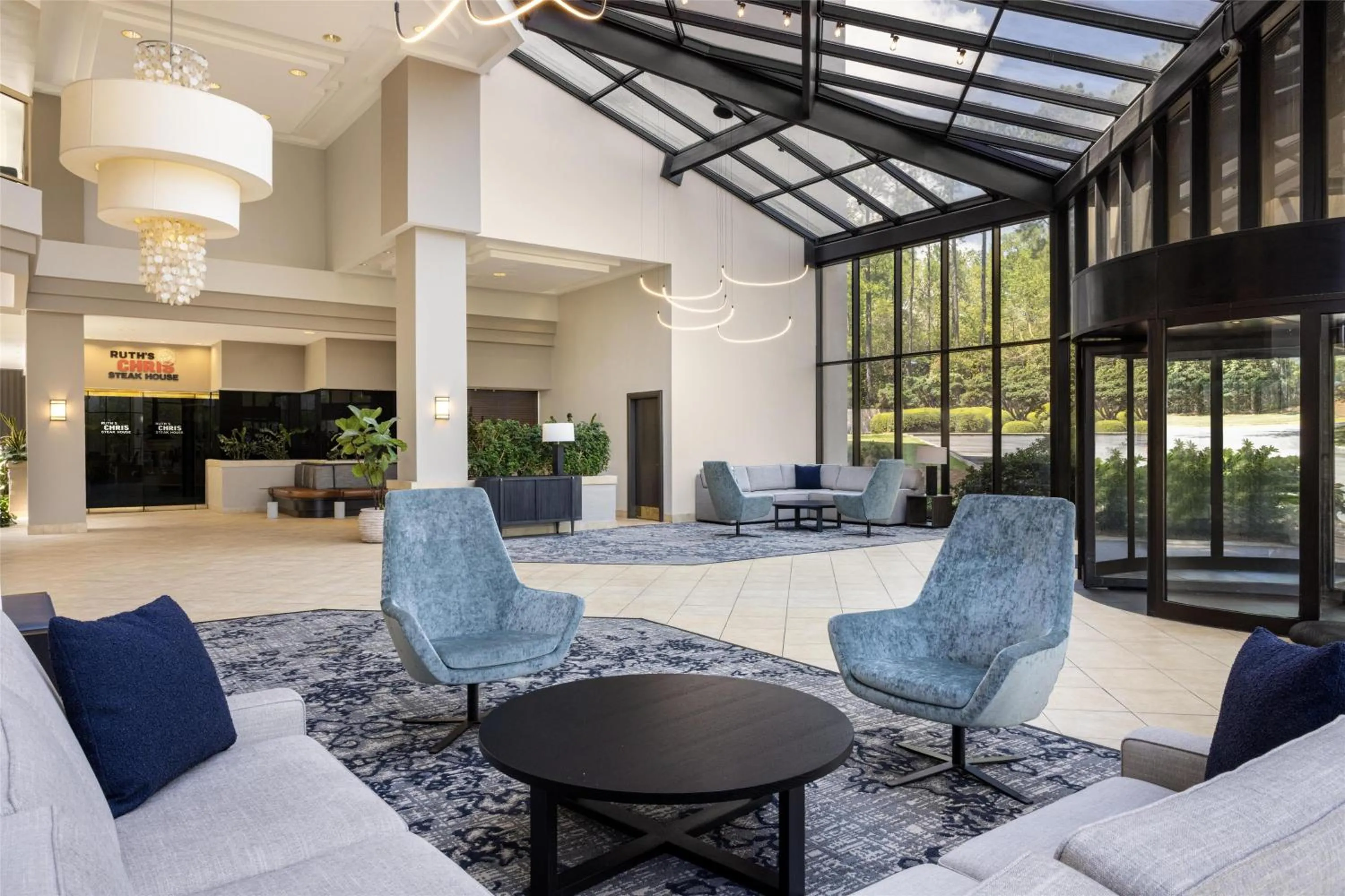 Lobby or reception in Embassy Suites Birmingham