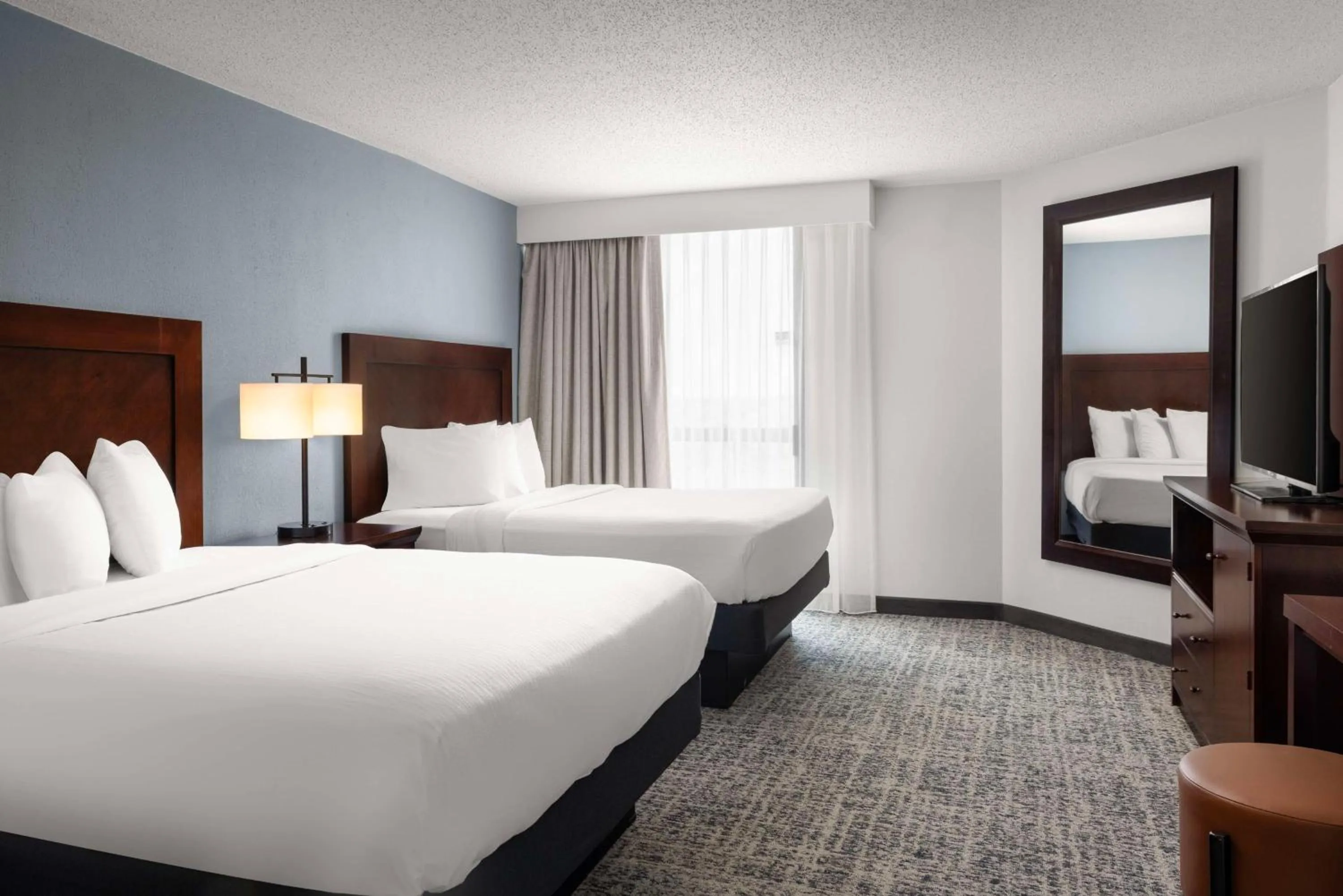 Bed in Embassy Suites Birmingham