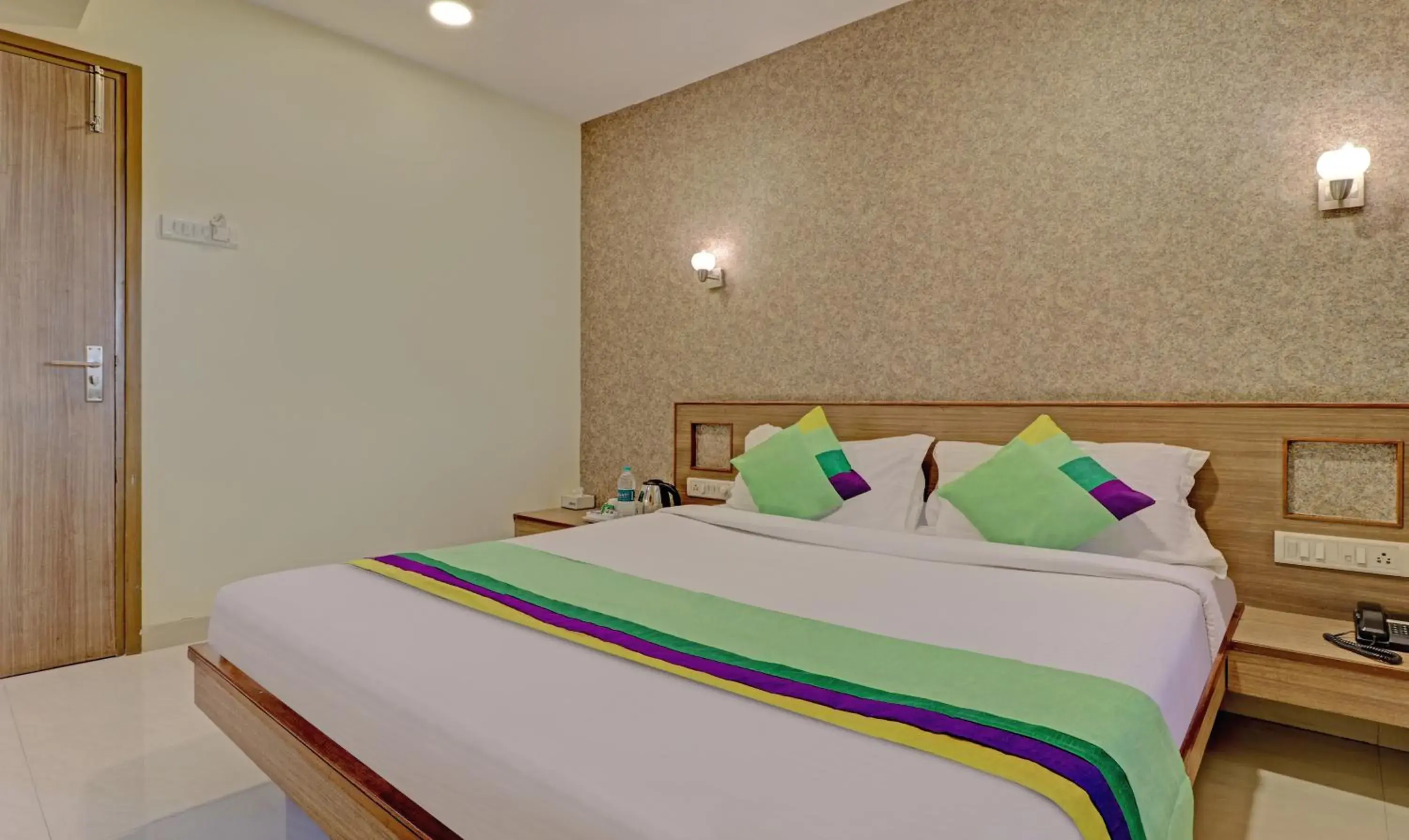 Bedroom, Bed in Treebo Vikrant Residency Bedroom, Bed in Treebo Vikrant Residency