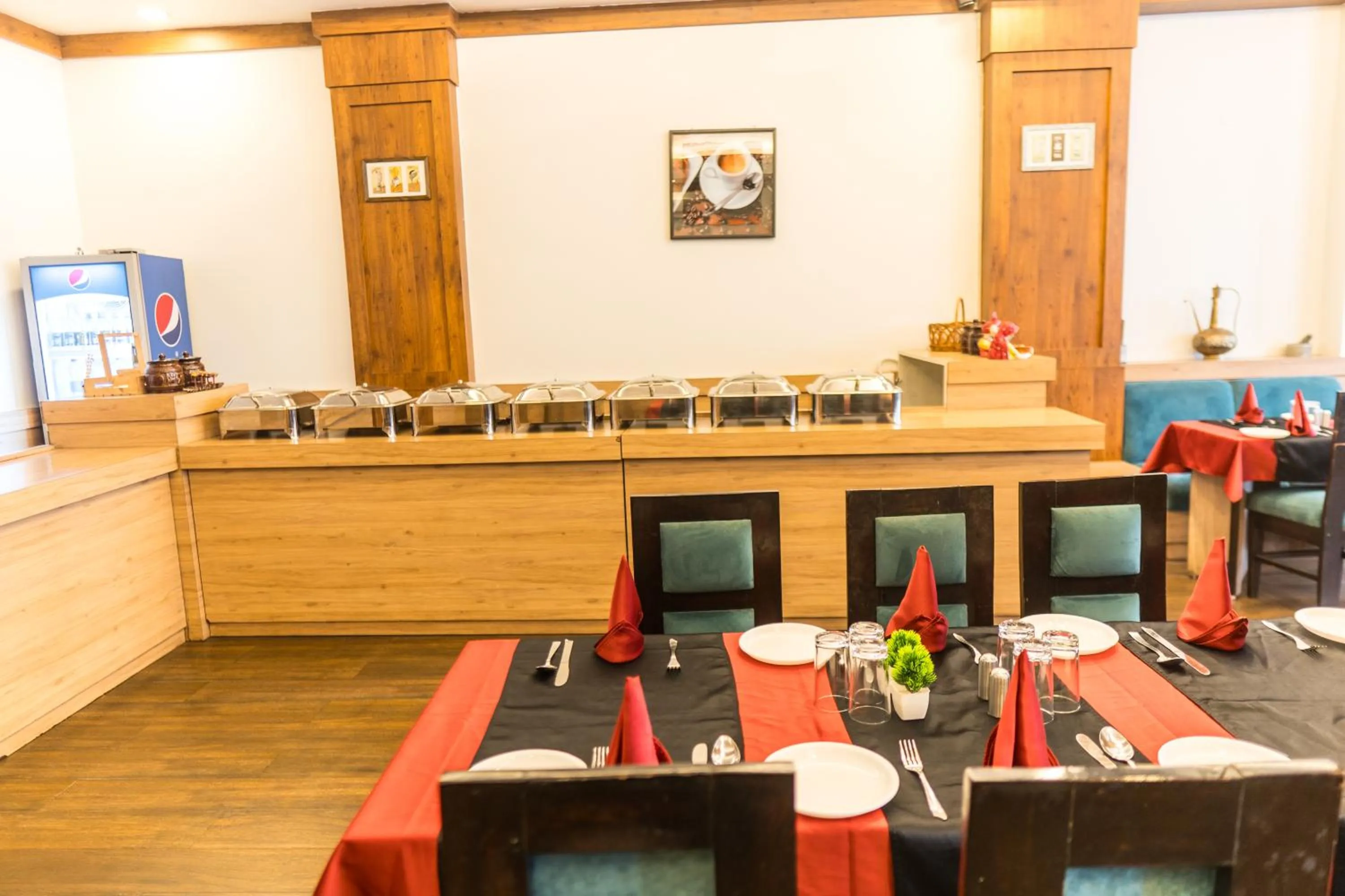 Restaurant/places to eat in Hotel The Royal Krishna