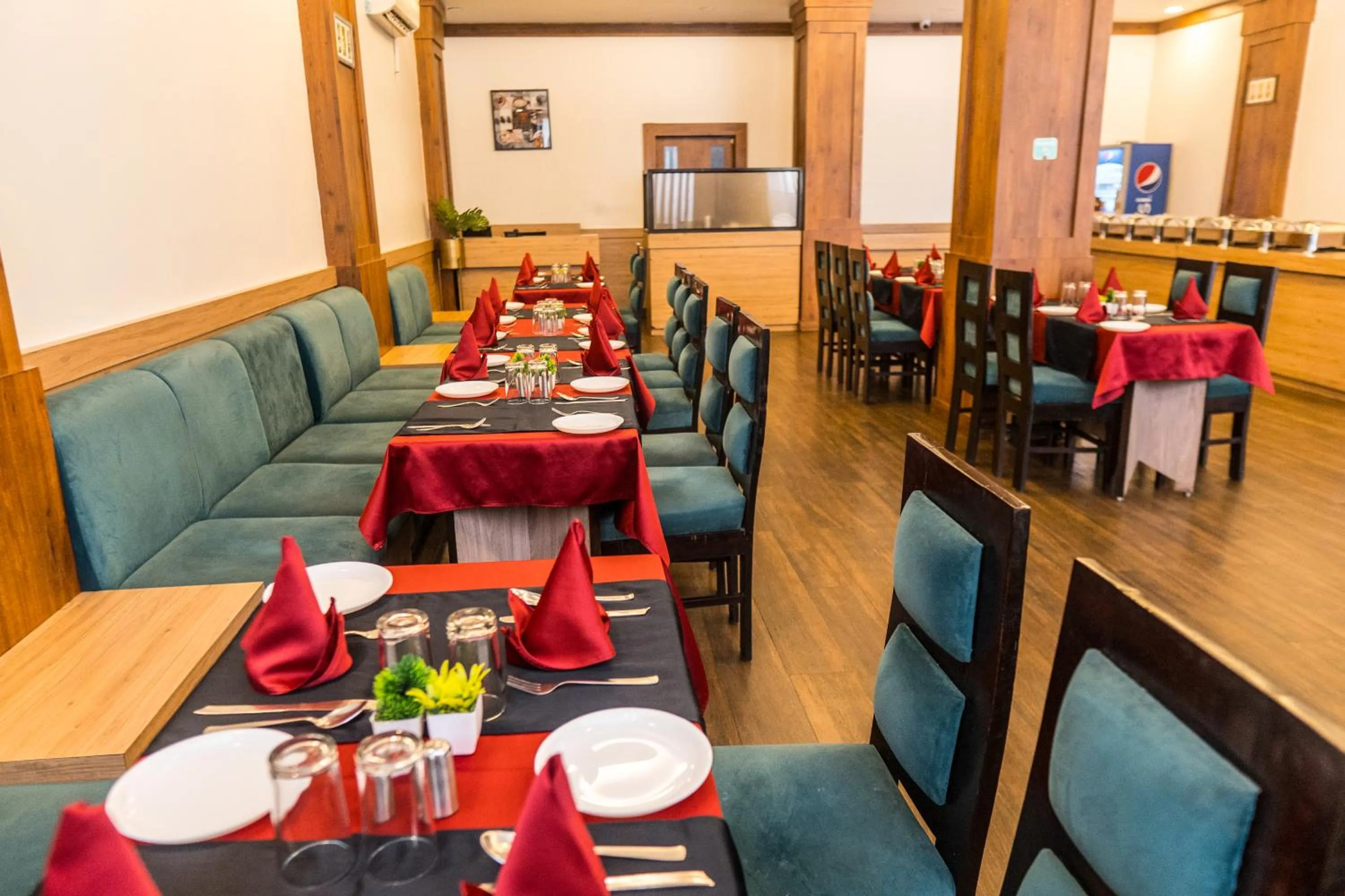 Restaurant/places to eat in Hotel The Royal Krishna