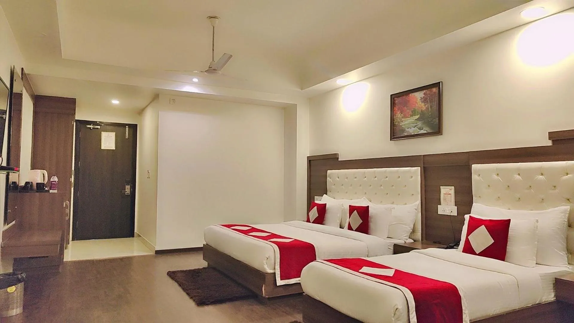 Bed in Hotel The Royal Krishna