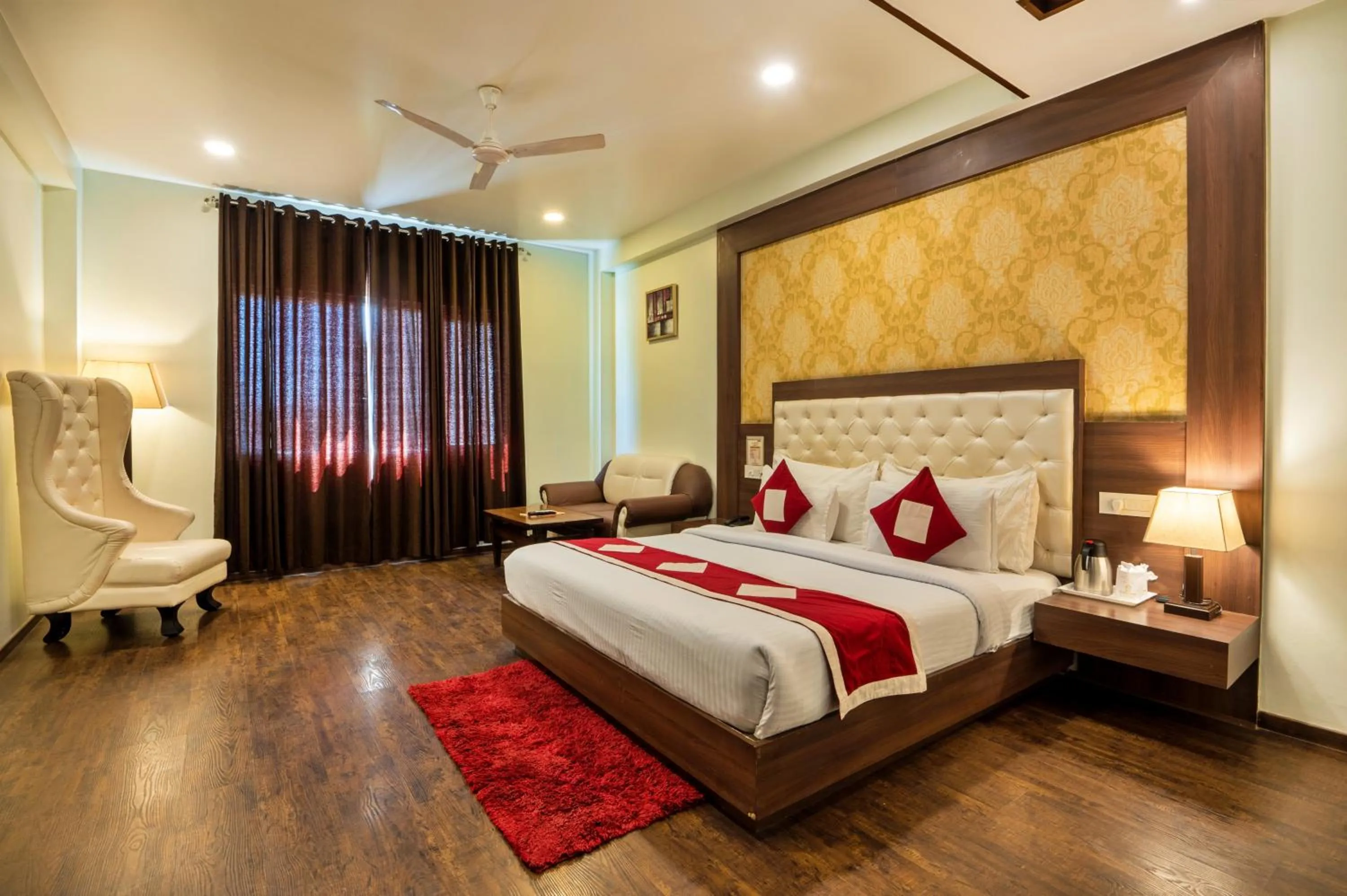 Bed in Hotel The Royal Krishna