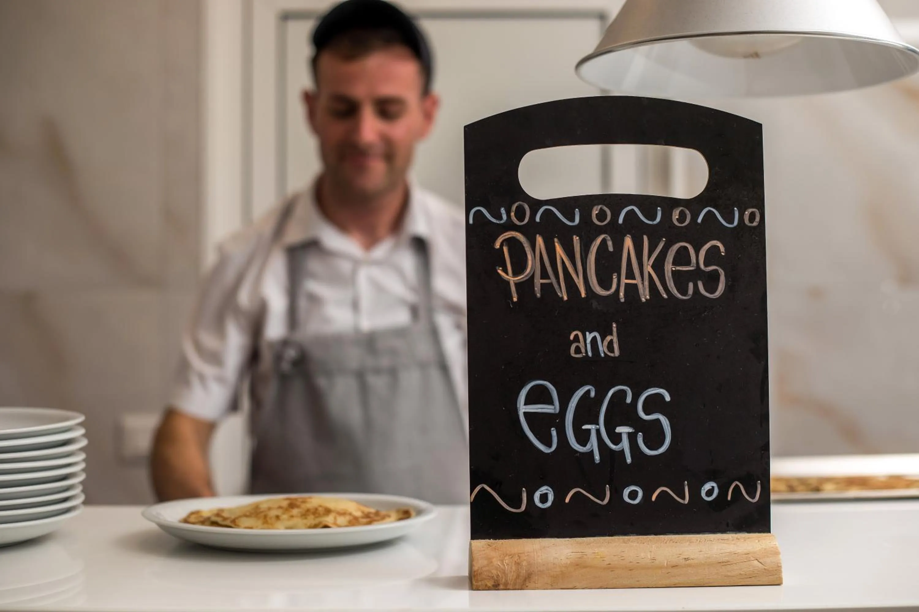 Restaurant/places to eat in Lardos Bay Hotel