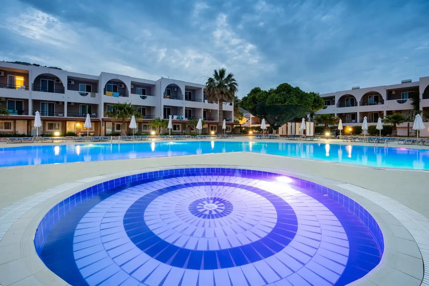 Swimming pool in Lardos Bay Hotel Swimming pool in Lardos Bay Hotel