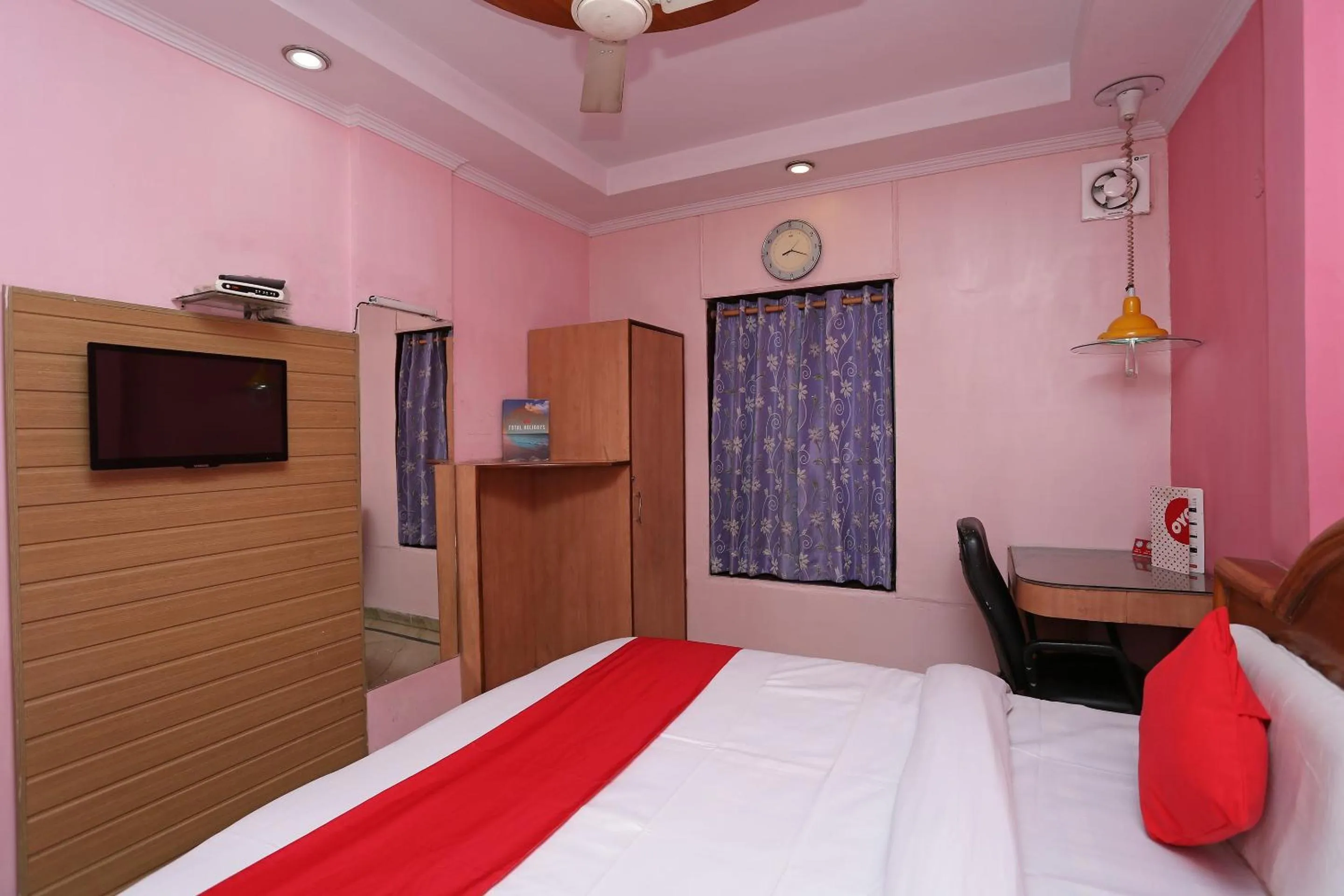 Bedroom, Bed in Hotel O Madhur Regency