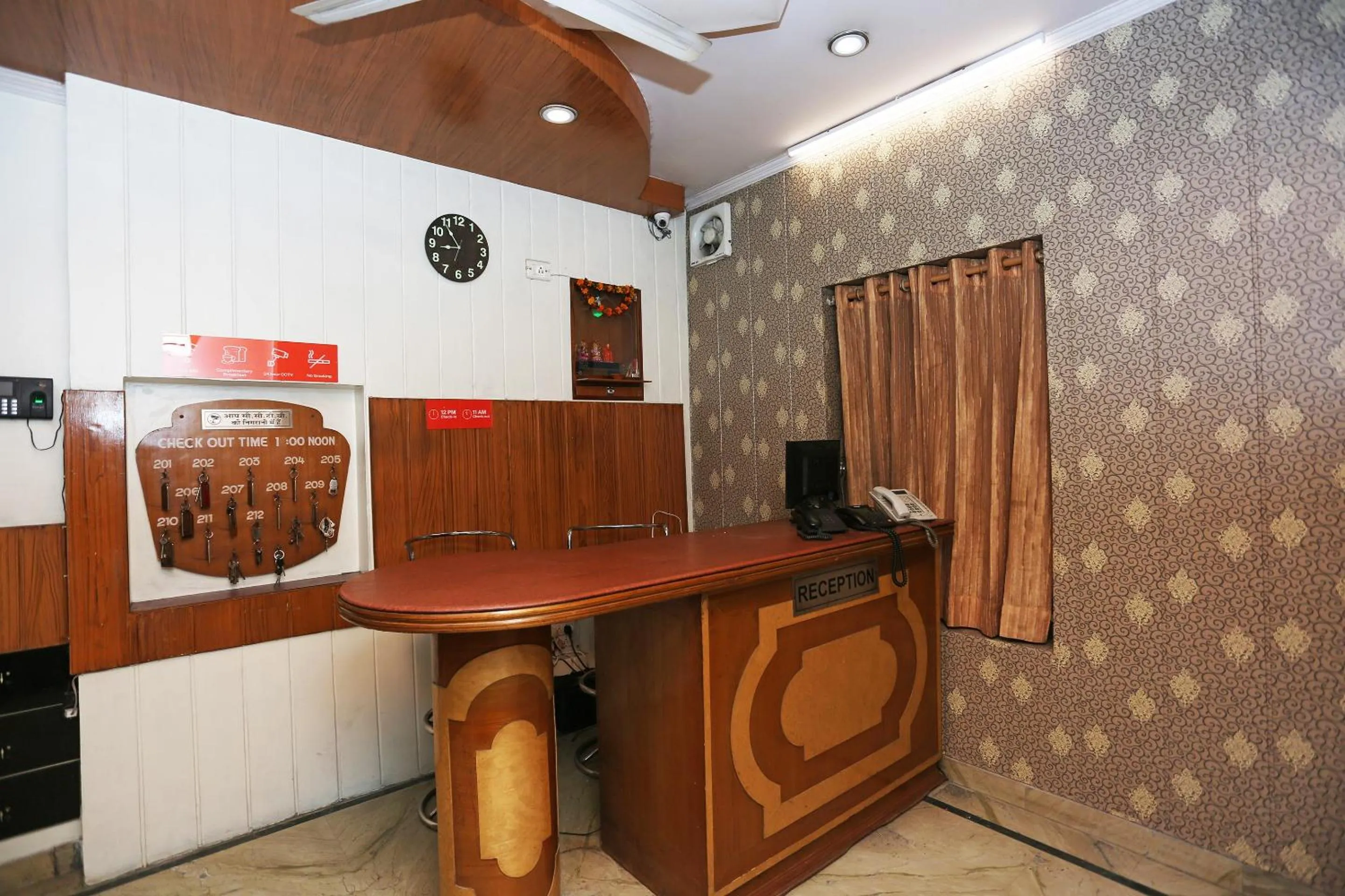 Lobby or reception in Hotel O Madhur Regency