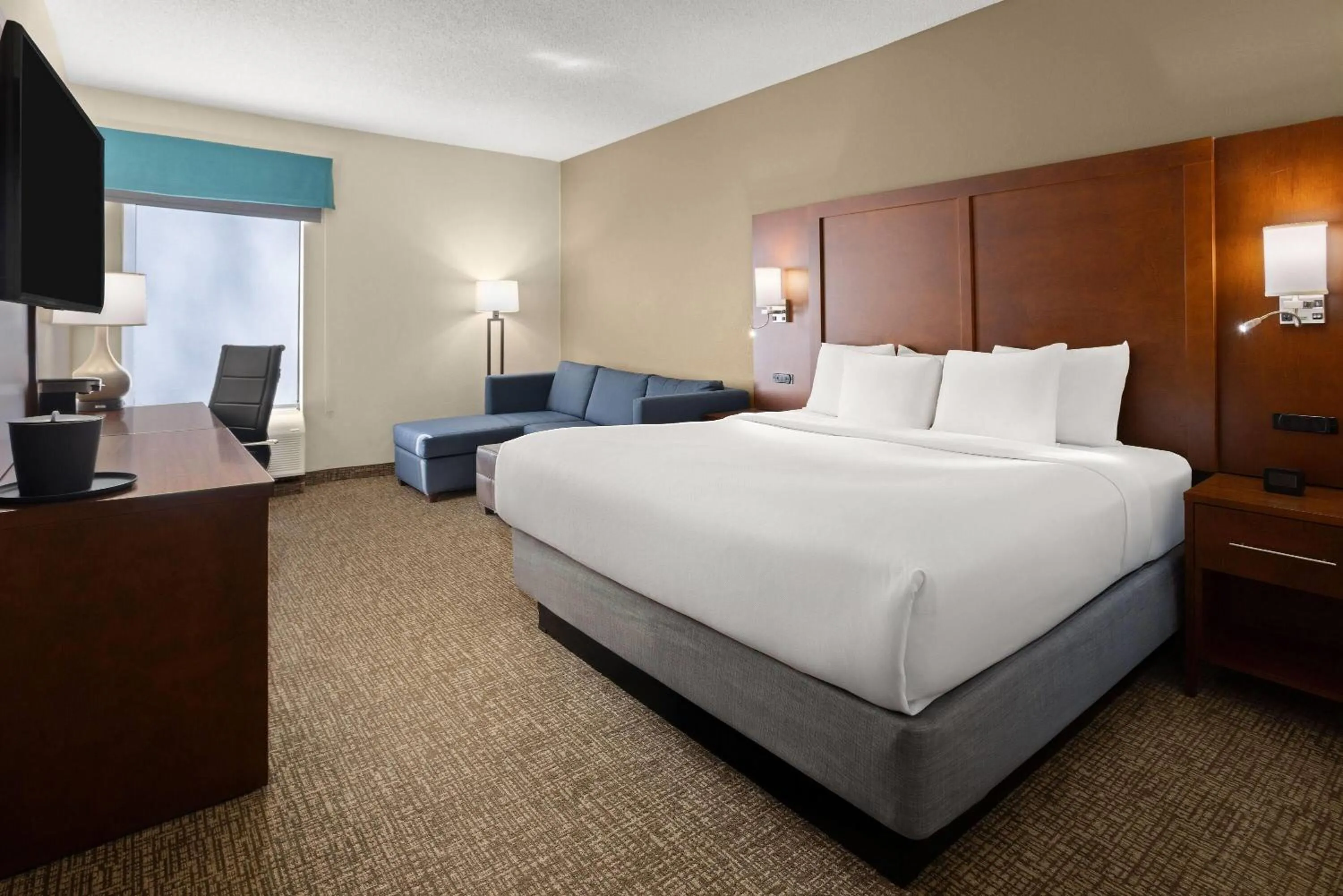 Photo of the whole room, Bed in Wingate by Wyndham Buckhannon