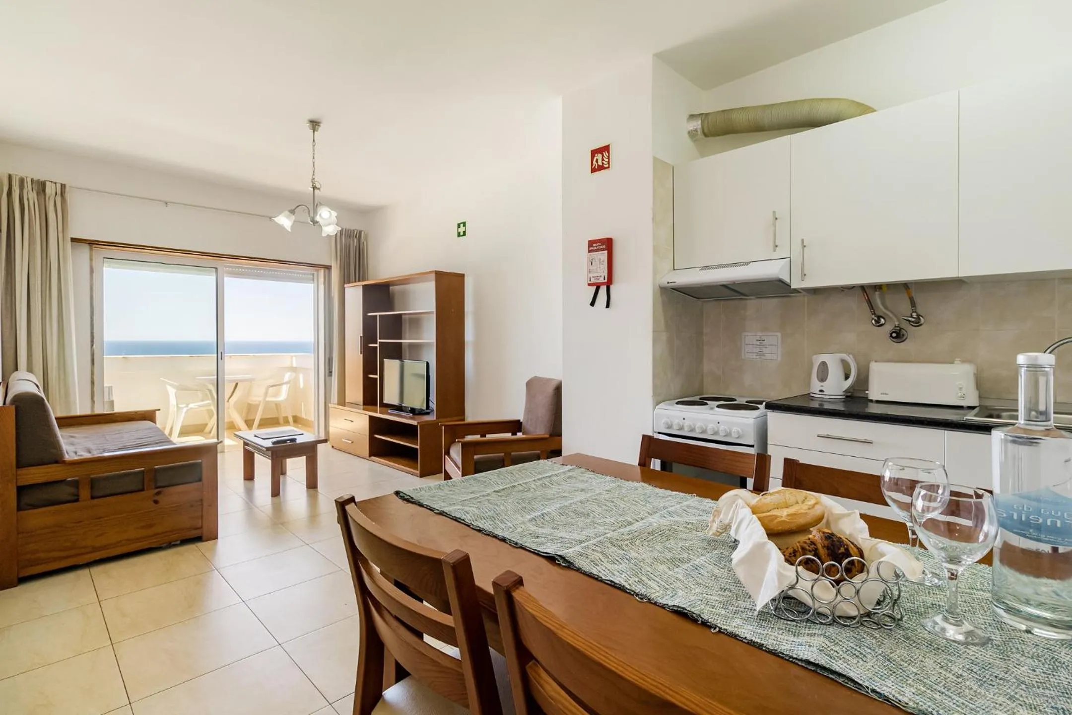 Living room in Torres Mira Praia by Garvetur