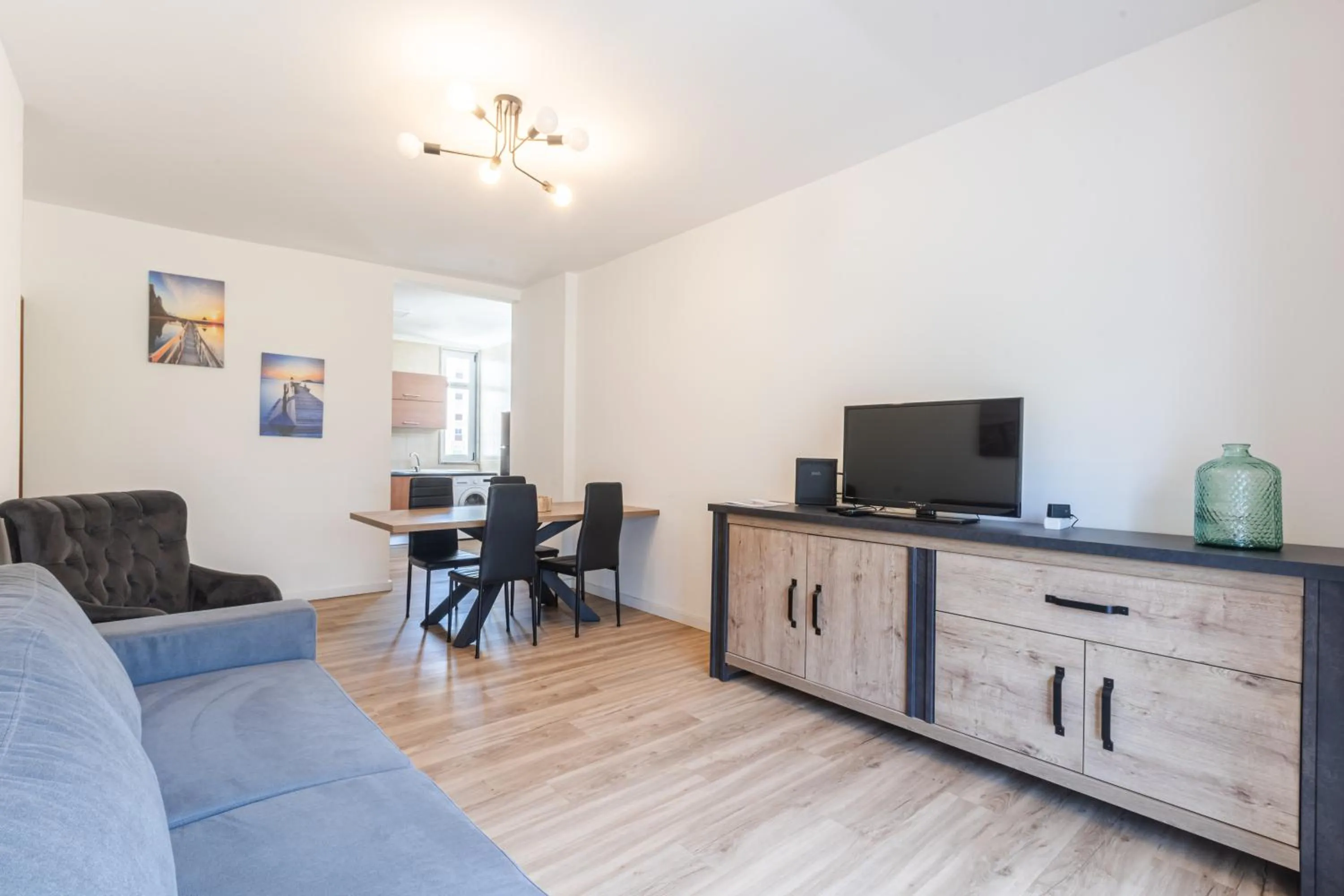 Living room in Torres Mira Praia by Garvetur