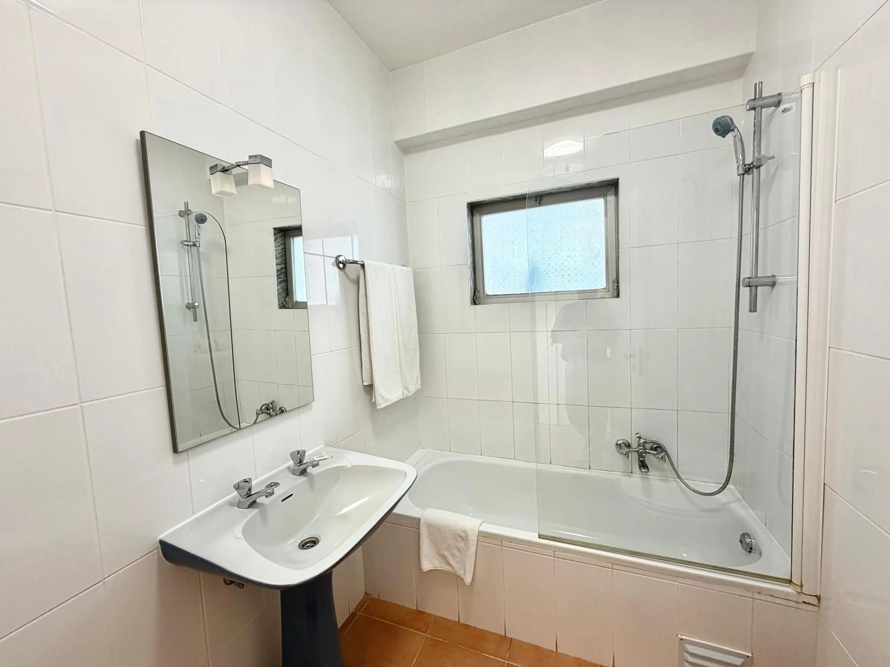 Torres Mira Praia by Garvetur