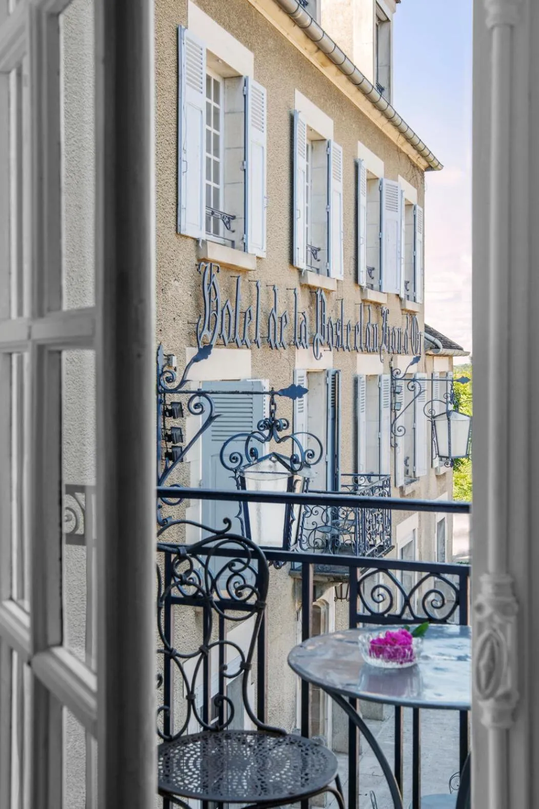 View (from property/room) in Hôtel Restaurant De La Poste & Du Lion D'or