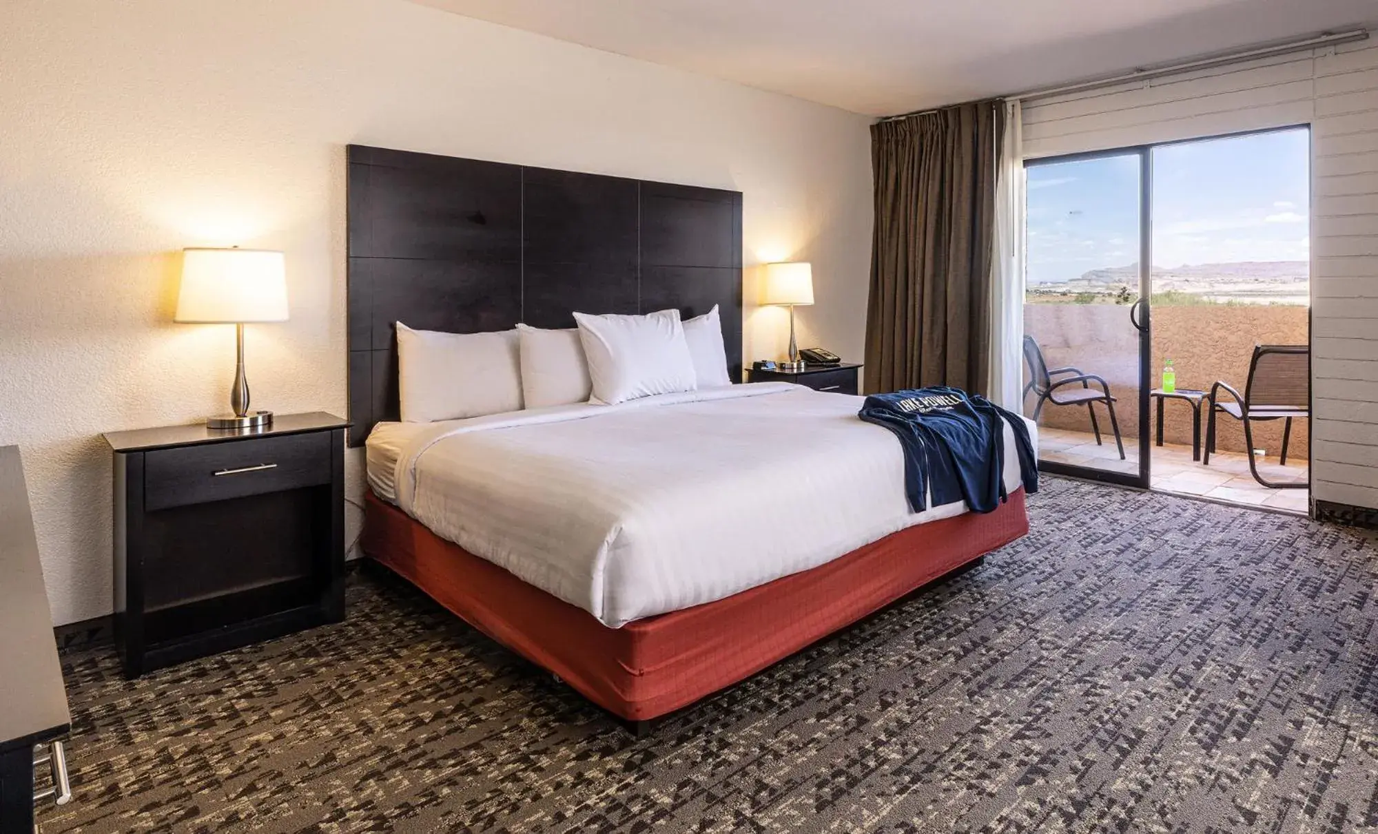 Bed in Lake Powell Resort Bed in Lake Powell Resort