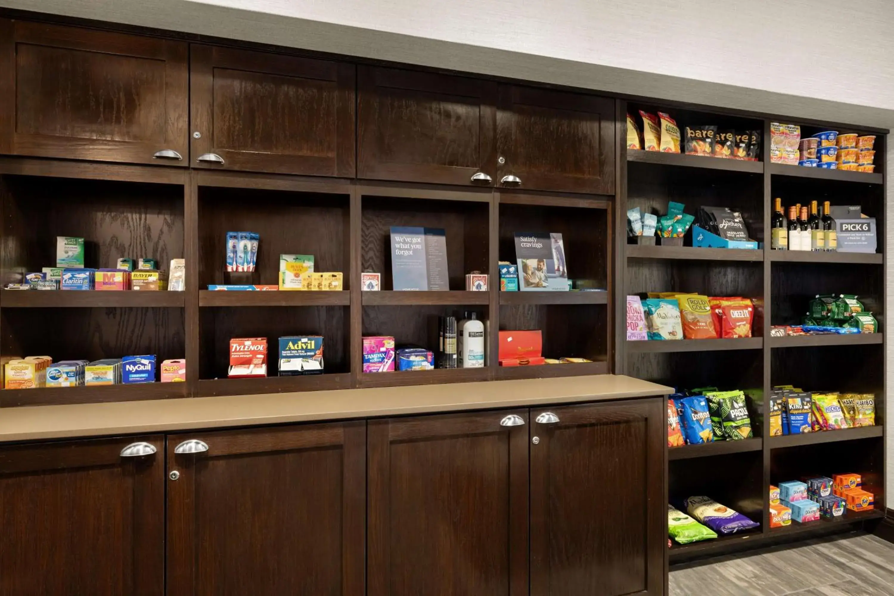 Restaurant/places to eat in Homewood Suites Bakersfield Restaurant/places to eat in Homewood Suites Bakersfield