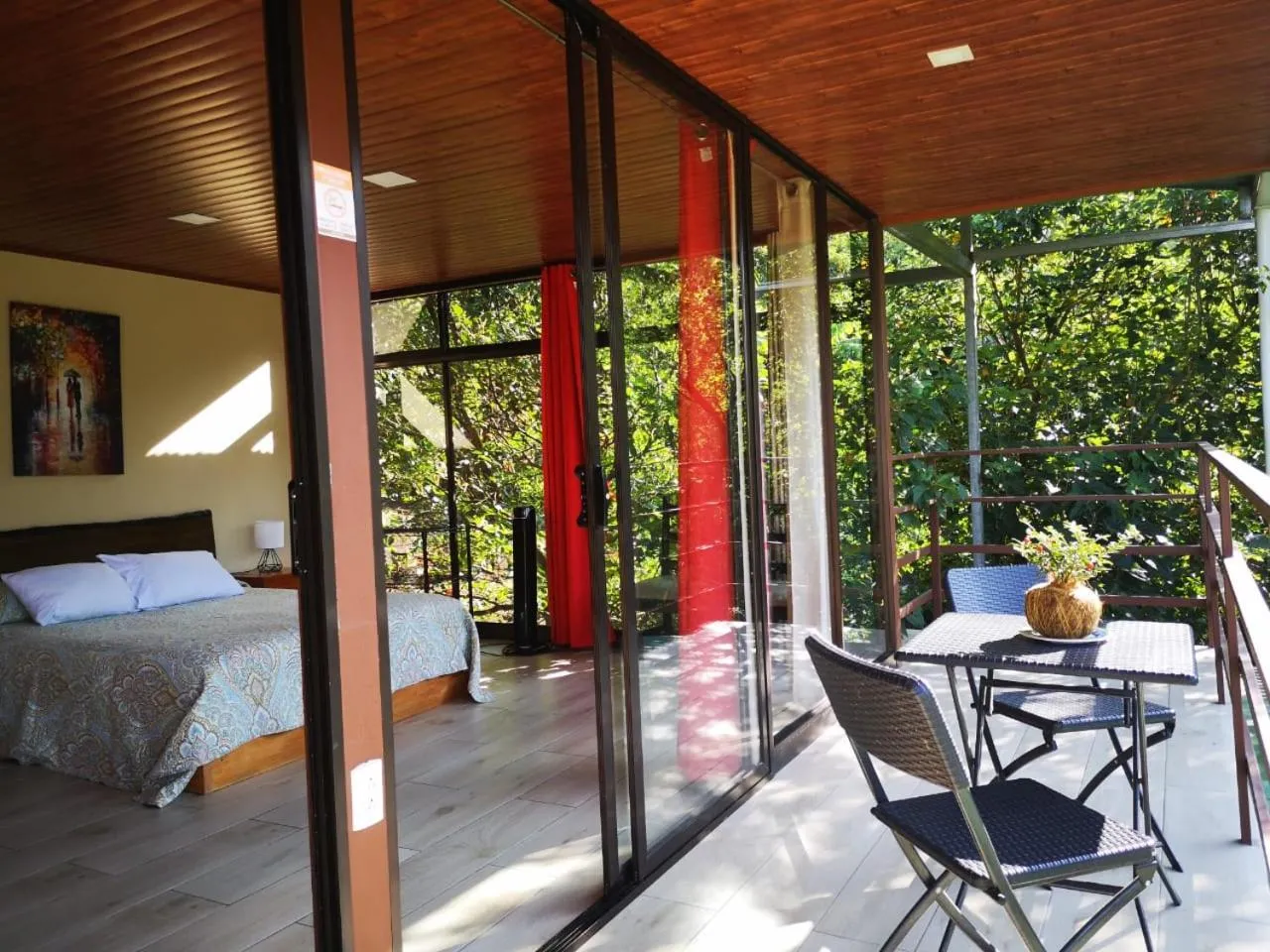 Apartment with Mountain View in La Guayaba Monteverde
