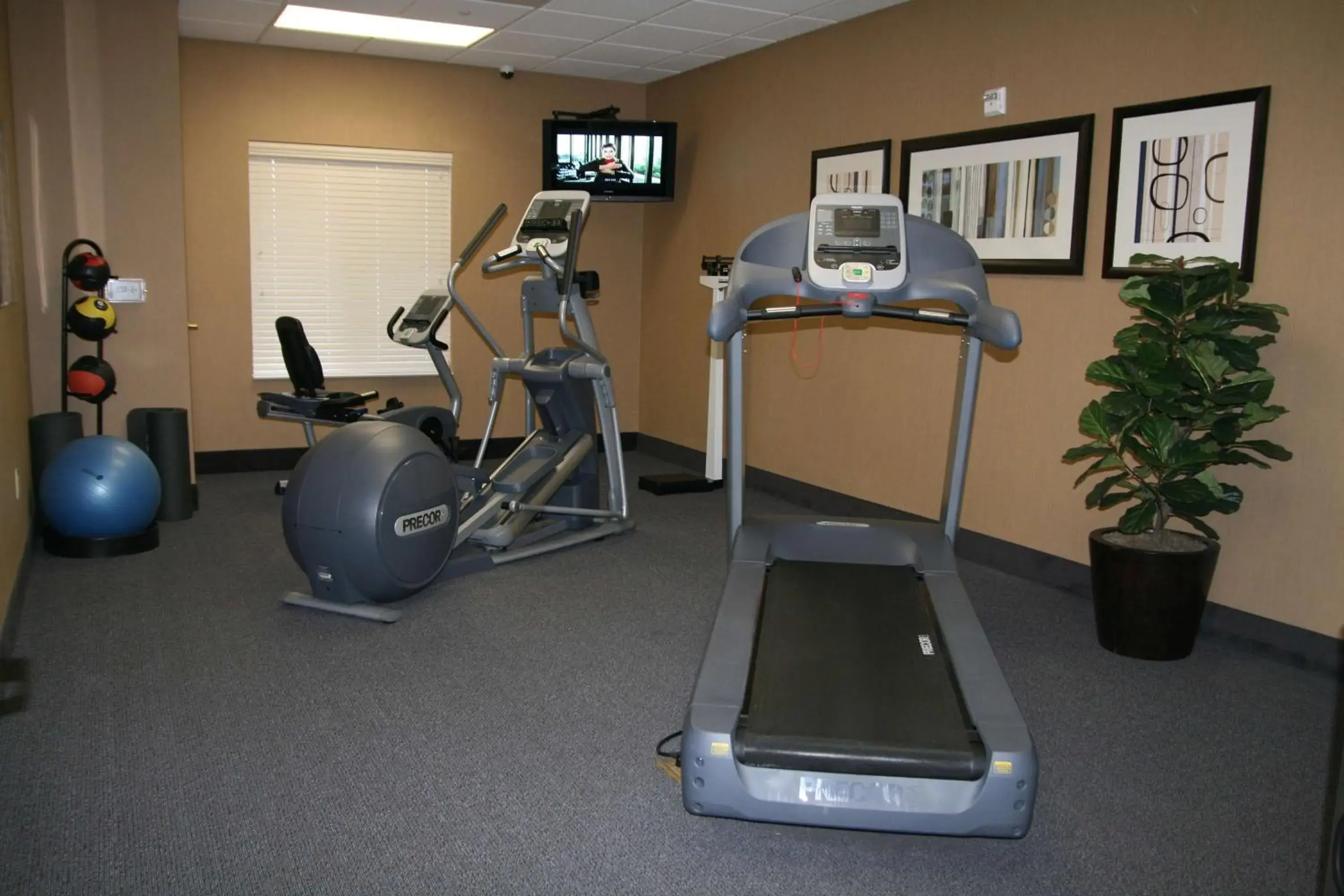 Hampton Inn and Suites Barstow Hampton Inn and Suites Barstow