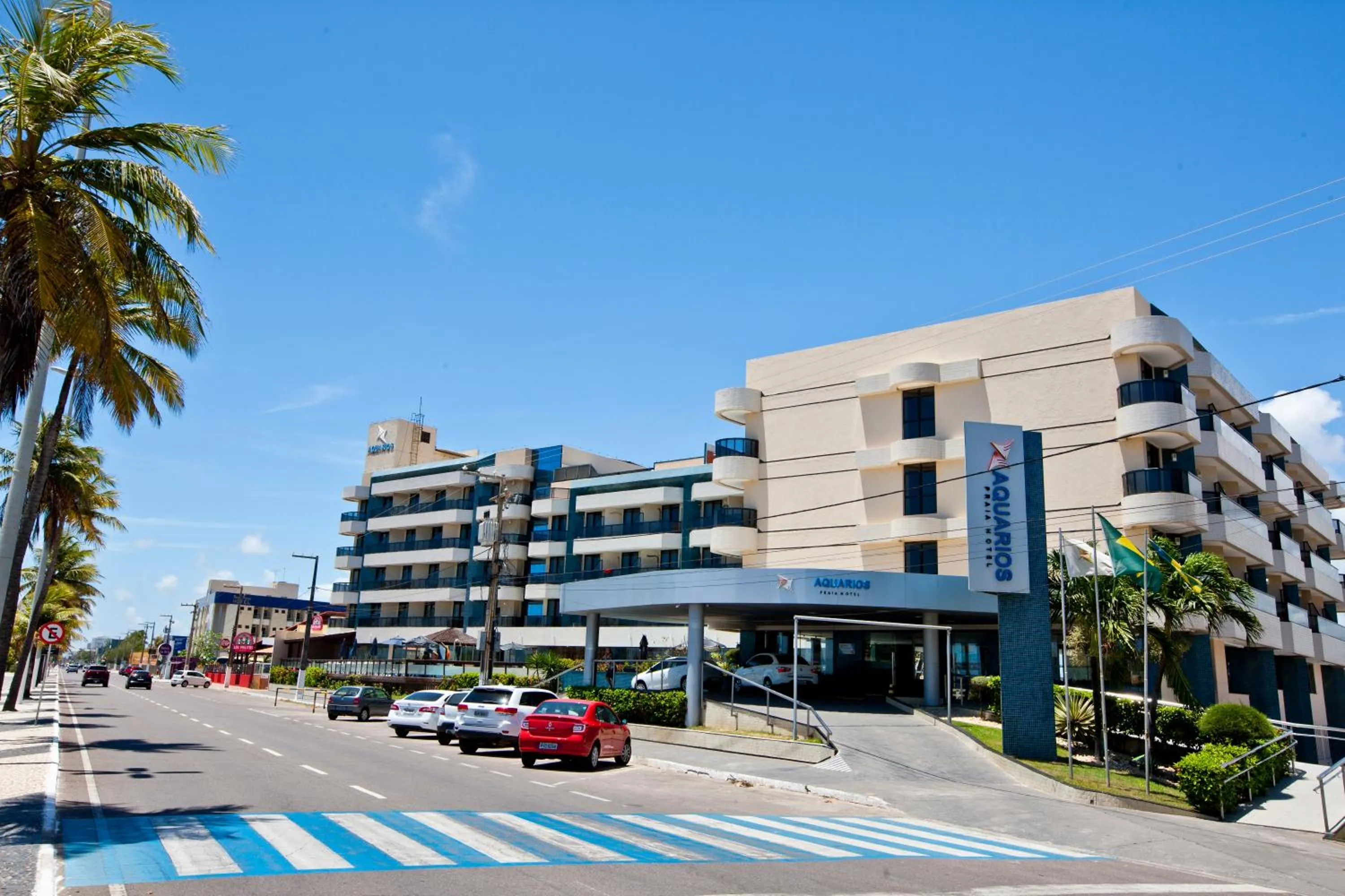Facade/entrance in Aquarios Praia Hotel