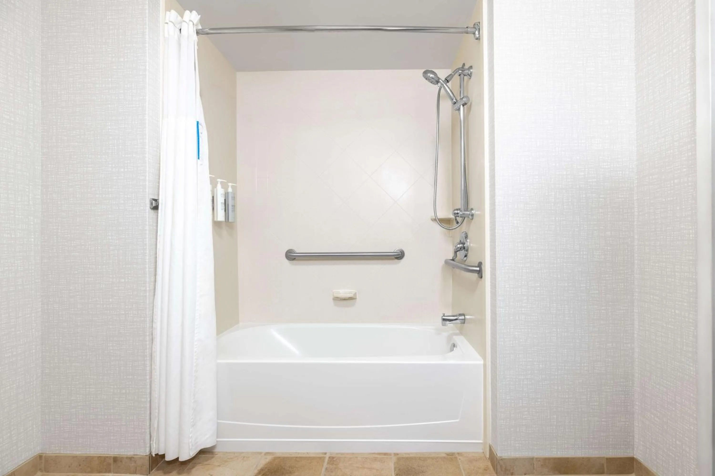 Bathroom in Hampton Inn & Suites Brookings