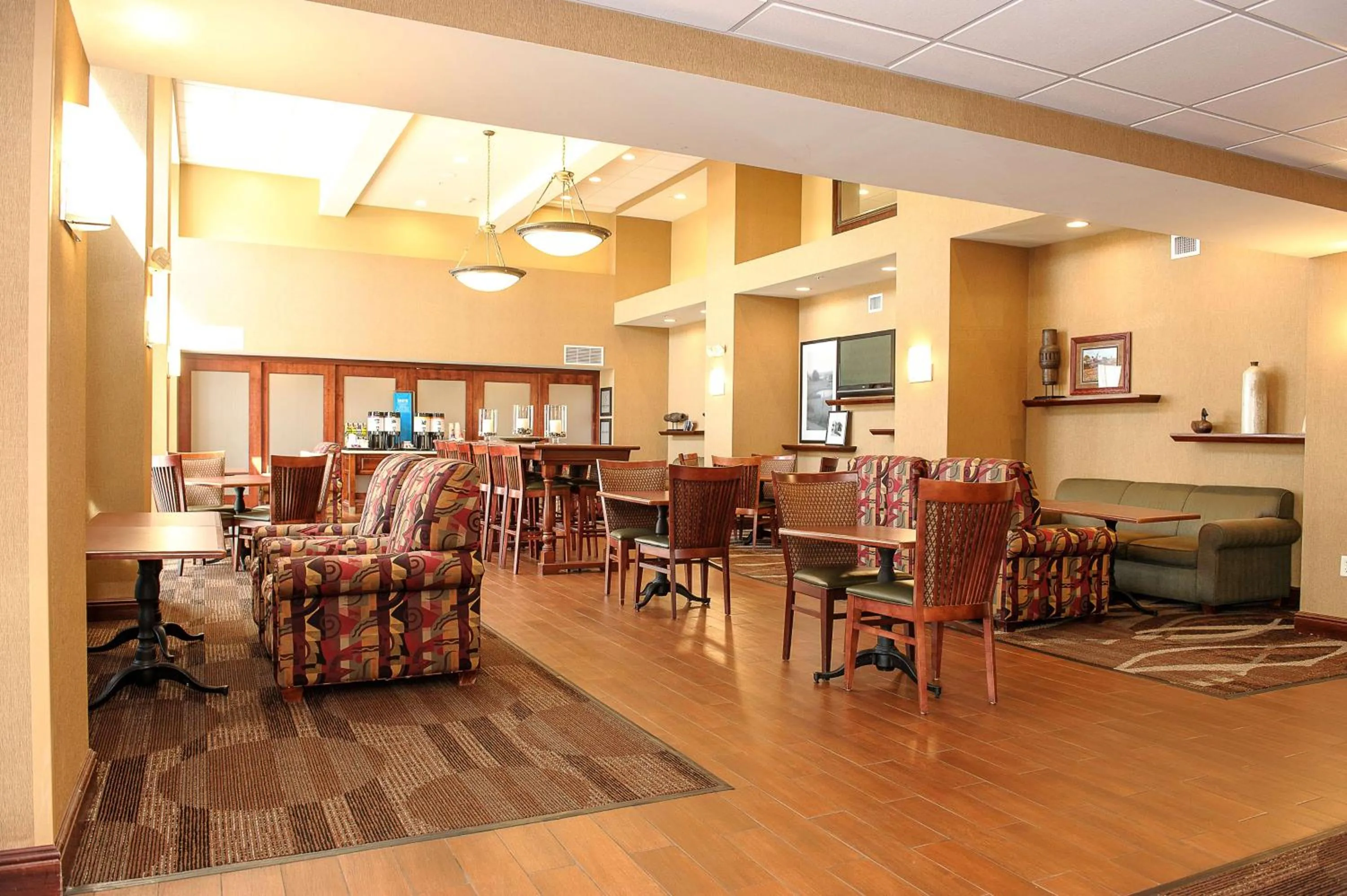 Lobby or reception in Hampton Inn & Suites Brookings