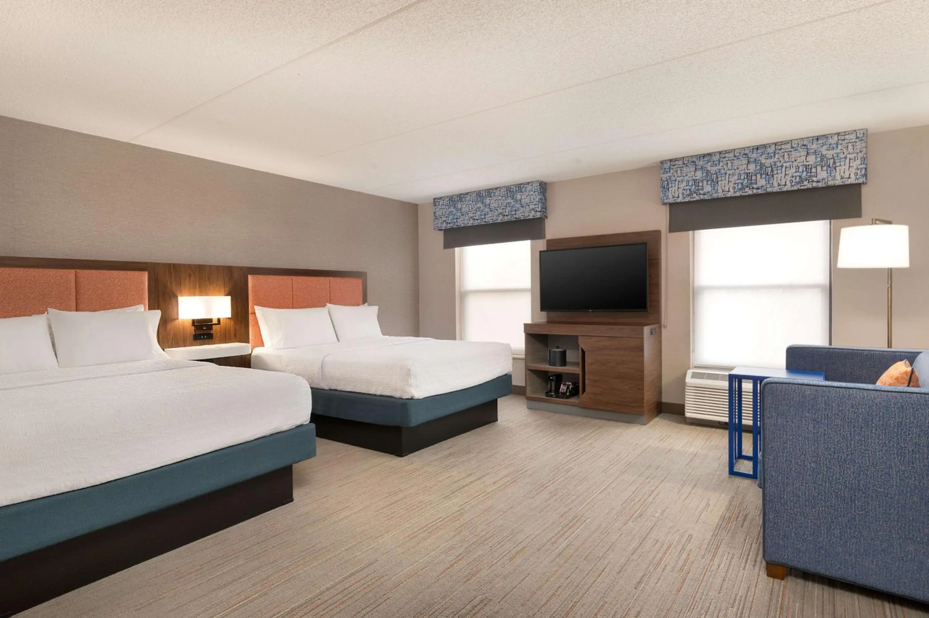 Bed in Hampton Inn Bloomsburg