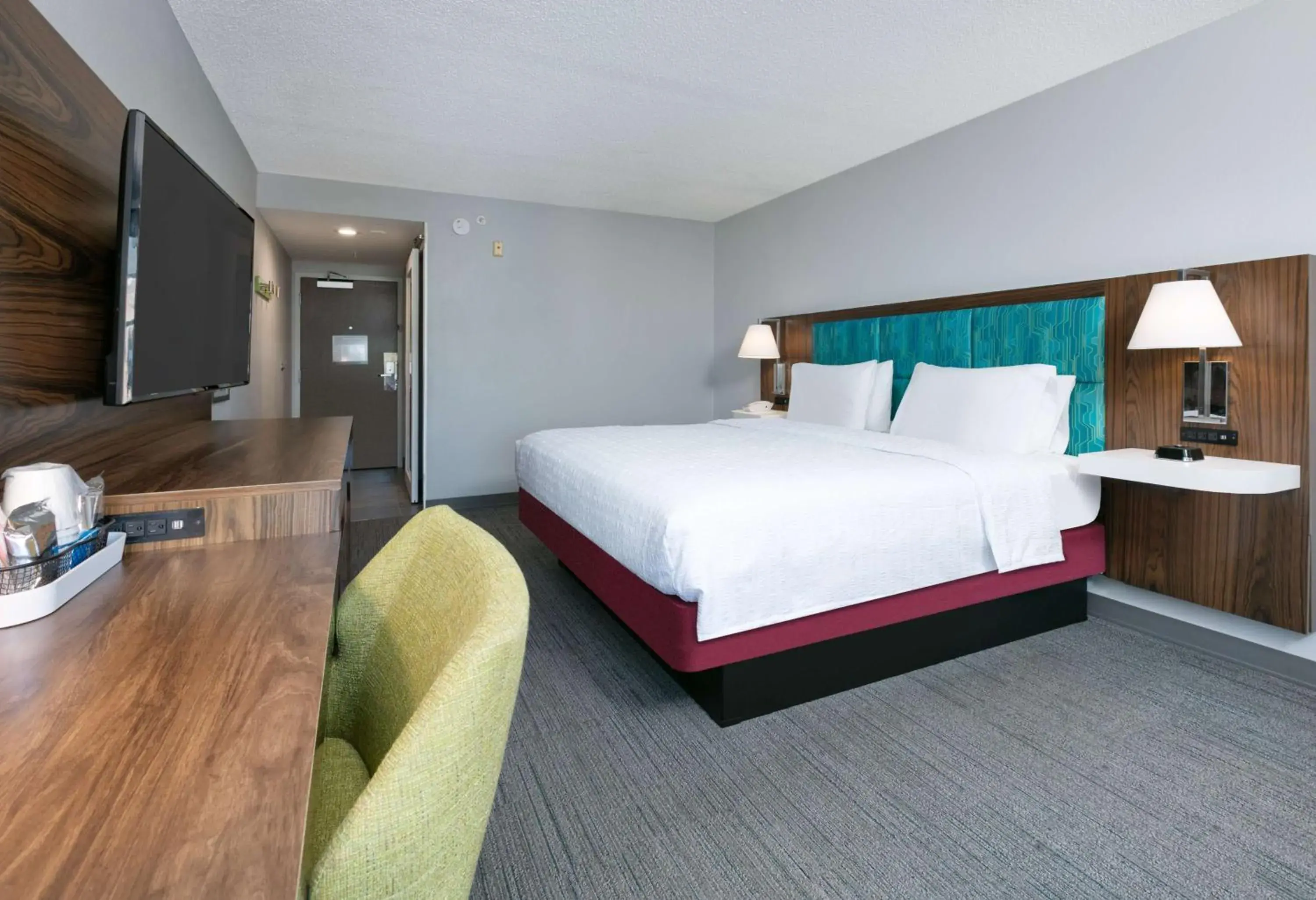 Bed in Hampton Inn Biloxi Beach Boulevard Bed in Hampton Inn Biloxi Beach Boulevard