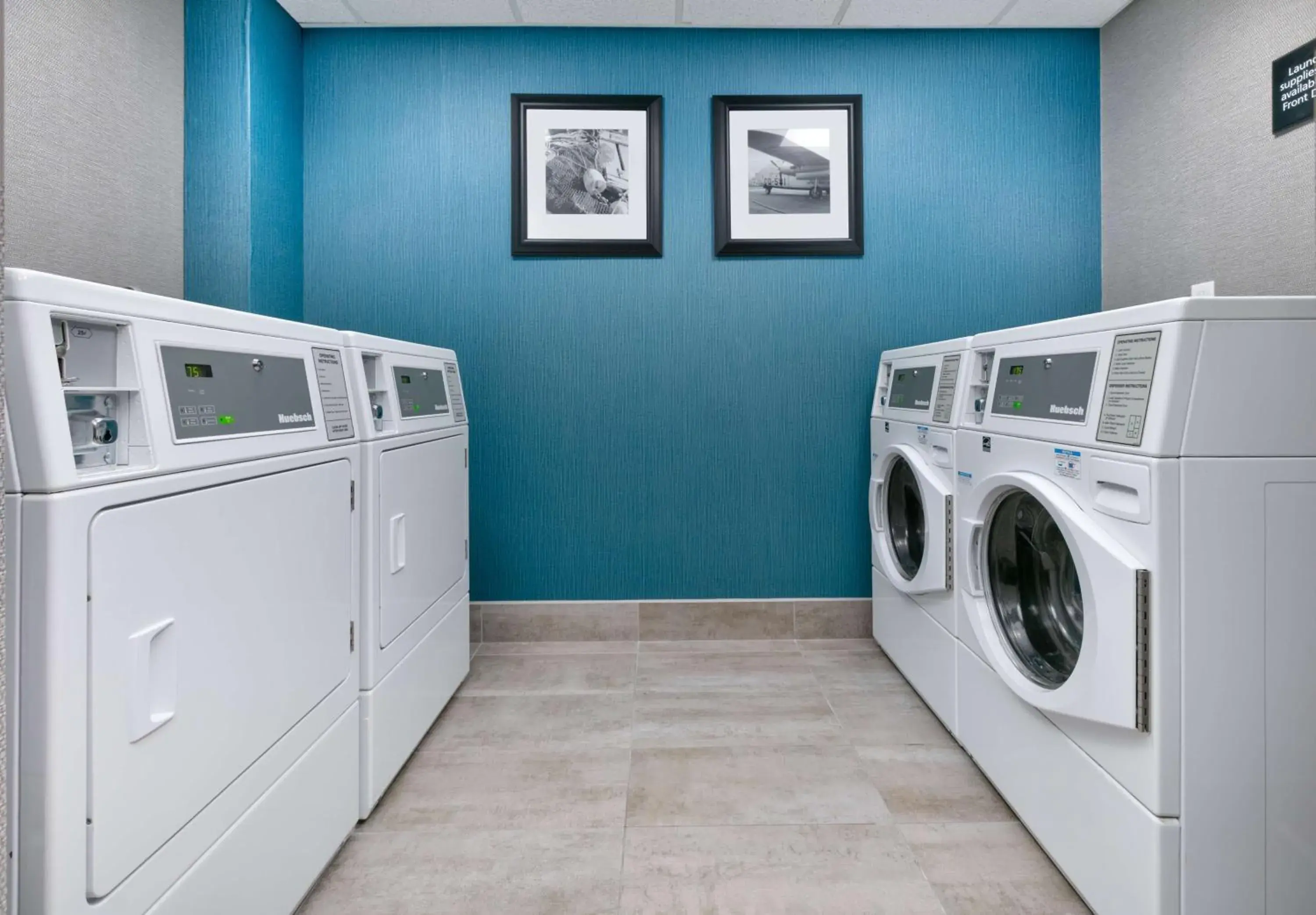 Property building in Hampton Inn Biloxi Beach Boulevard Property building in Hampton Inn Biloxi Beach Boulevard