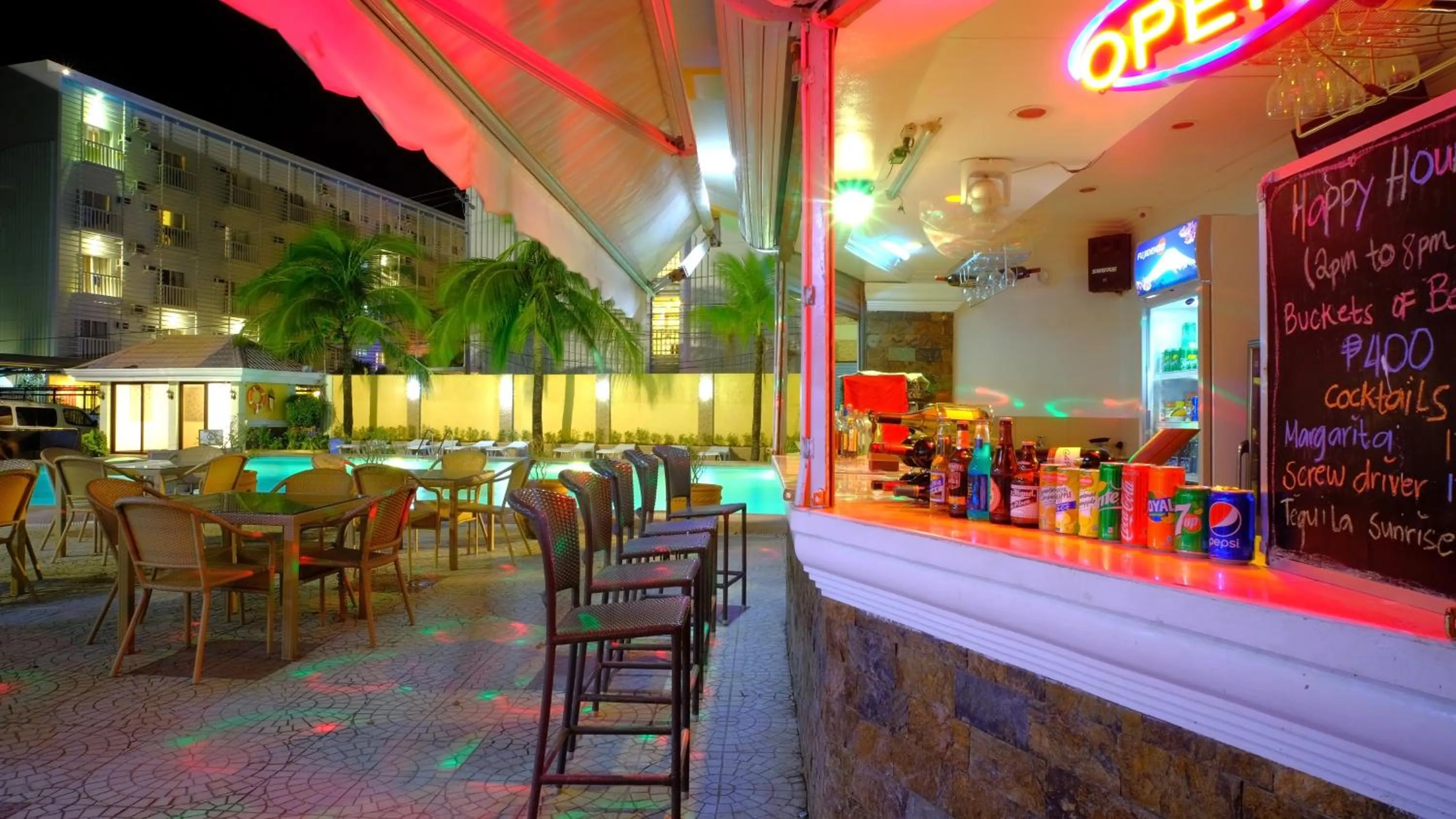 Restaurant/places to eat in Boracay Holiday Resort