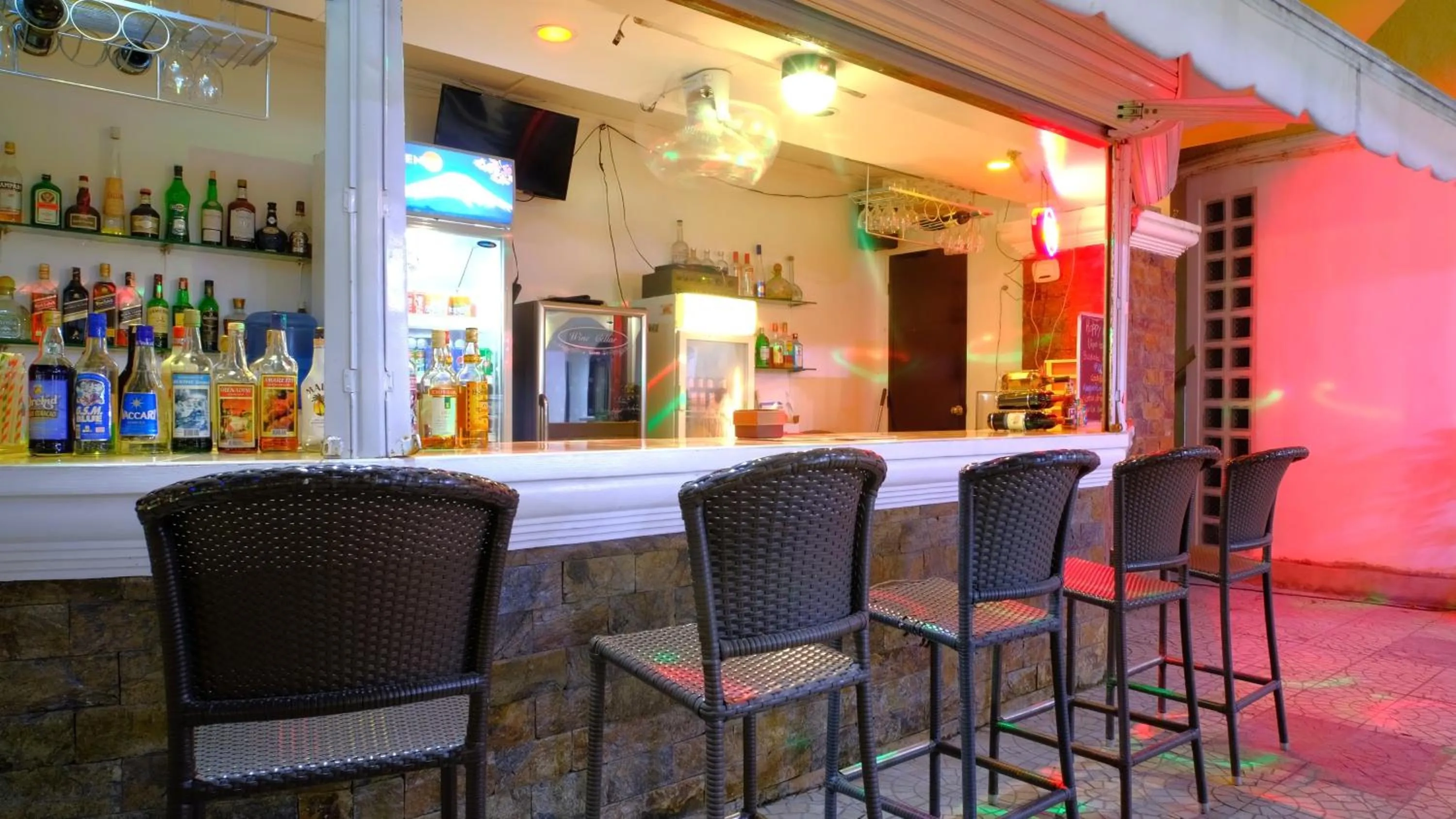 Lounge or bar in Boracay Holiday Resort