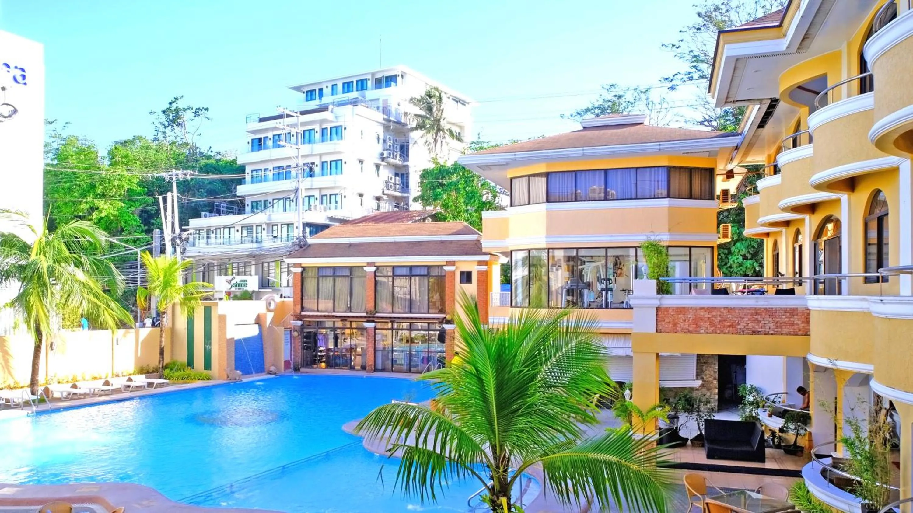 Property building in Boracay Holiday Resort