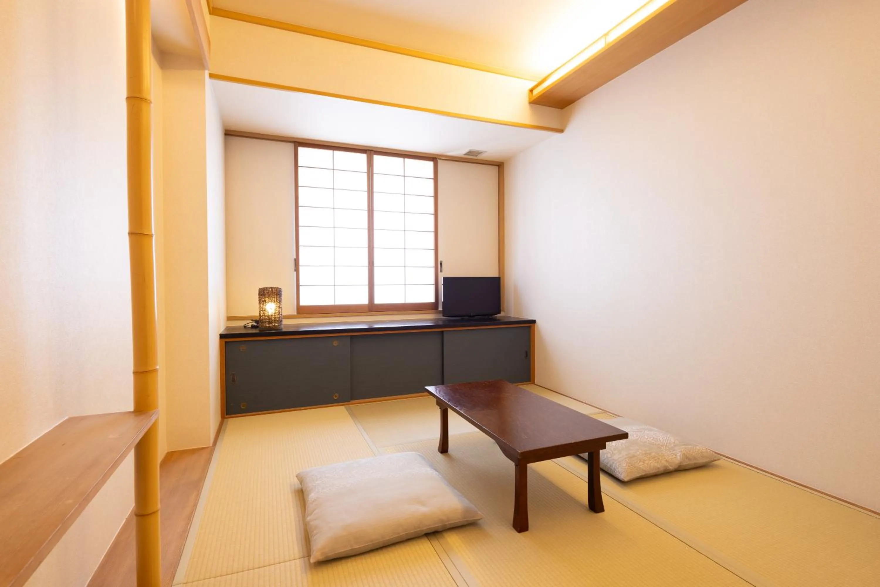 Photo of the whole room in Ryokan Asakusa Shigetsu